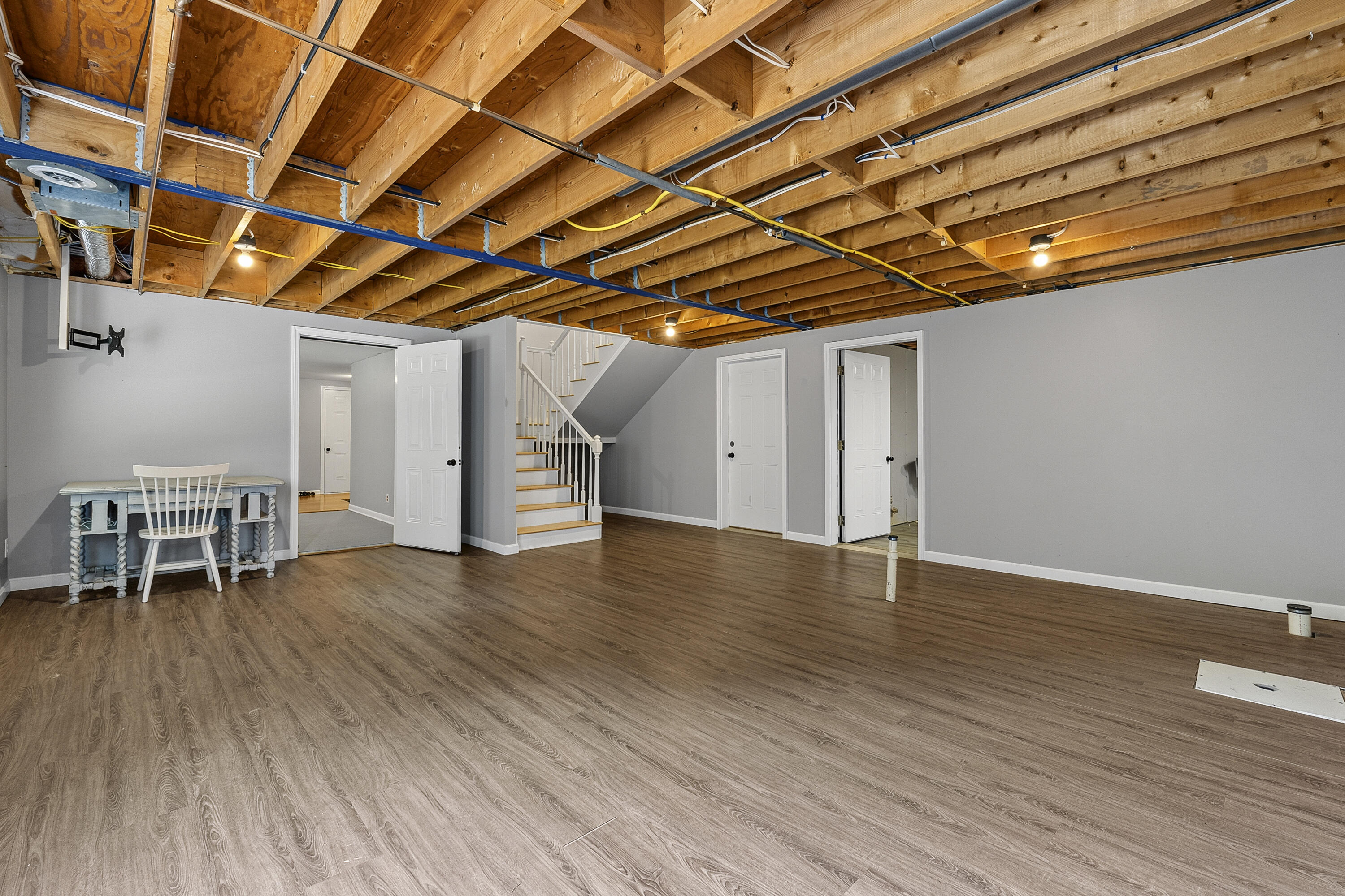 8 Fox Run Road