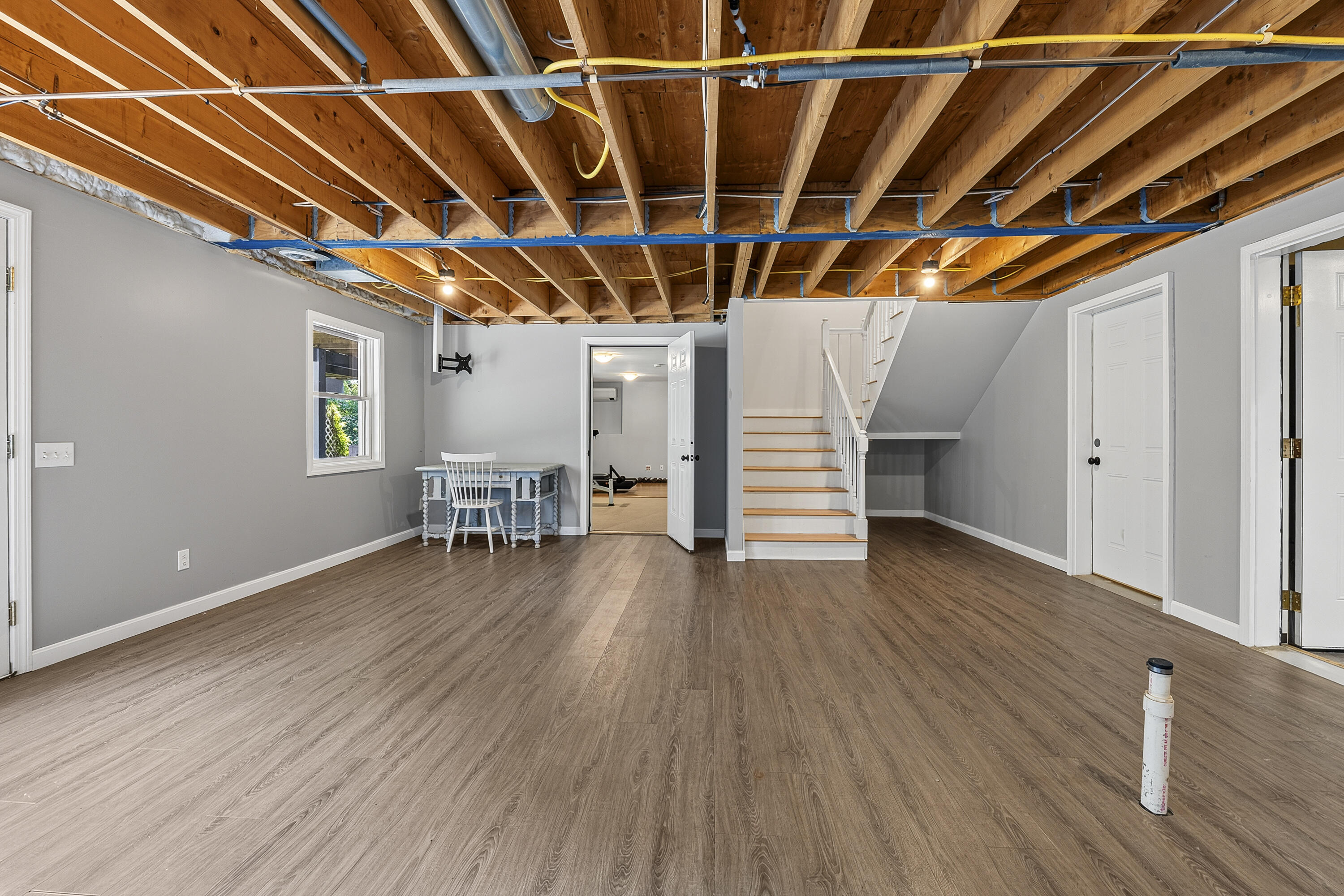 8 Fox Run Road