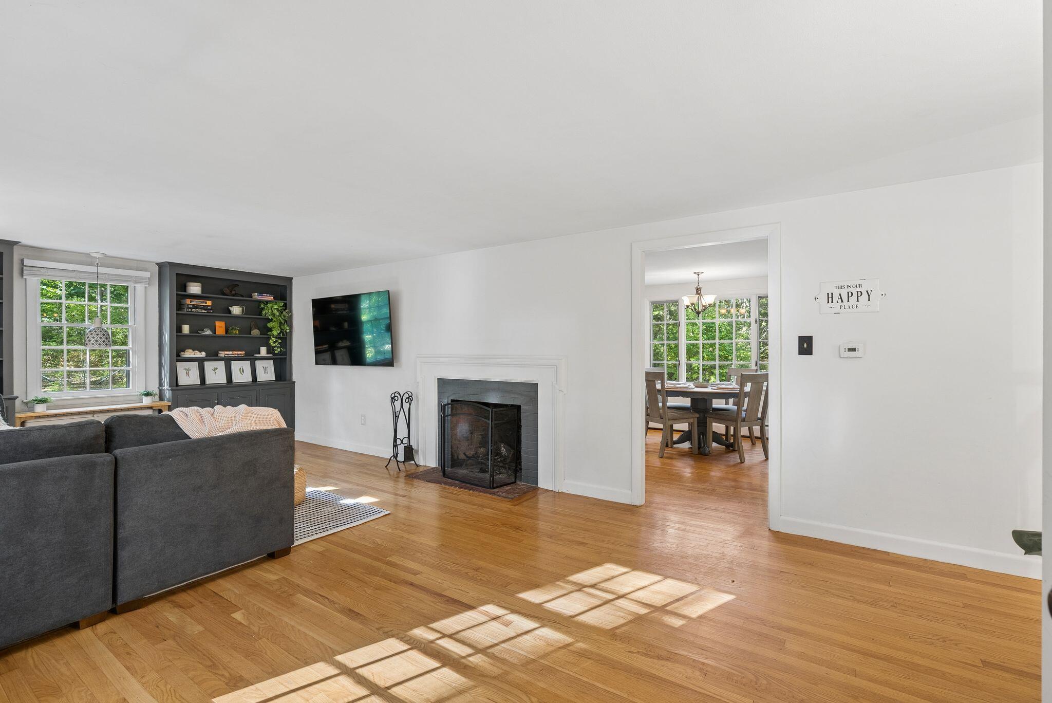 18 Broad Cove Road