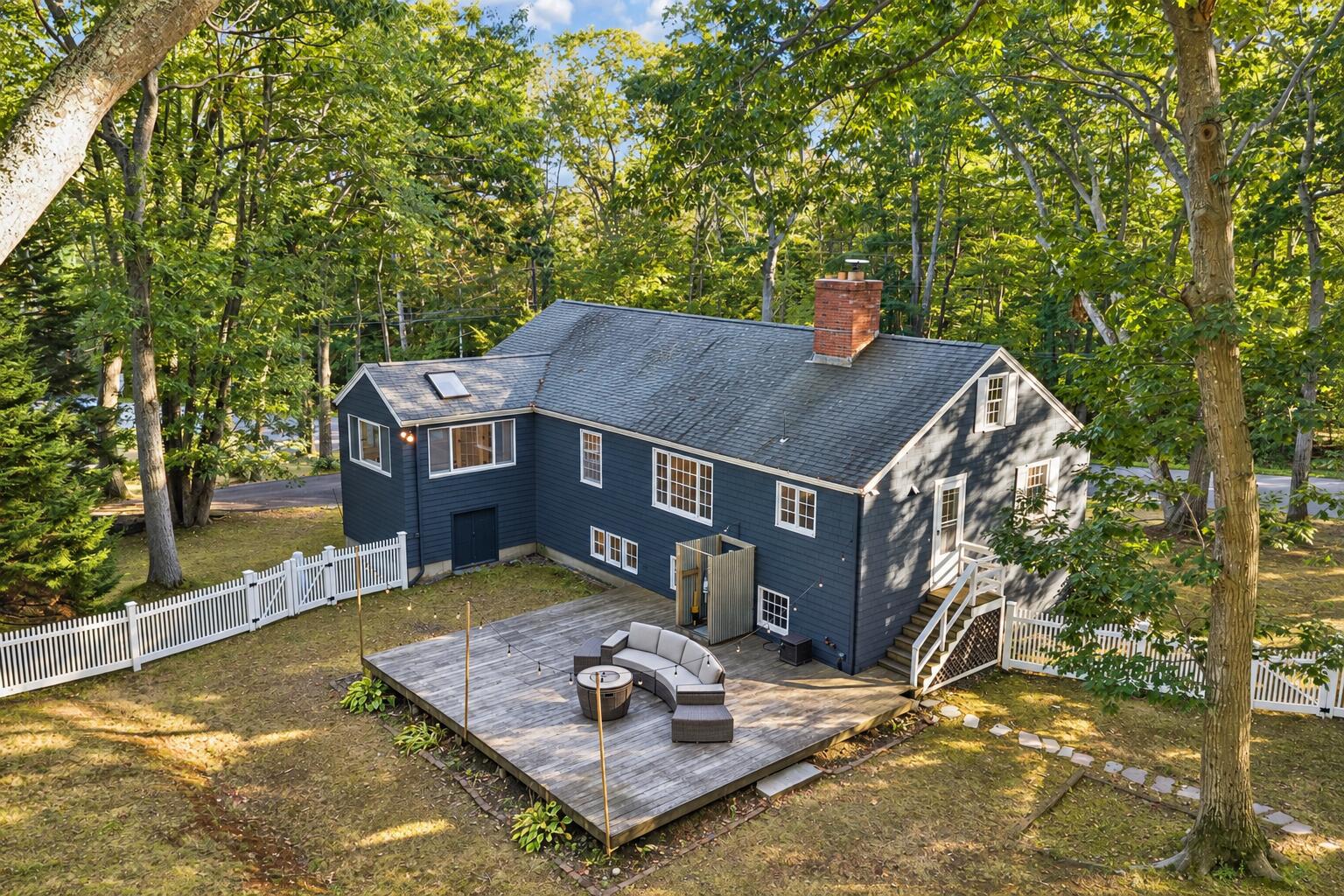 18 Broad Cove Road