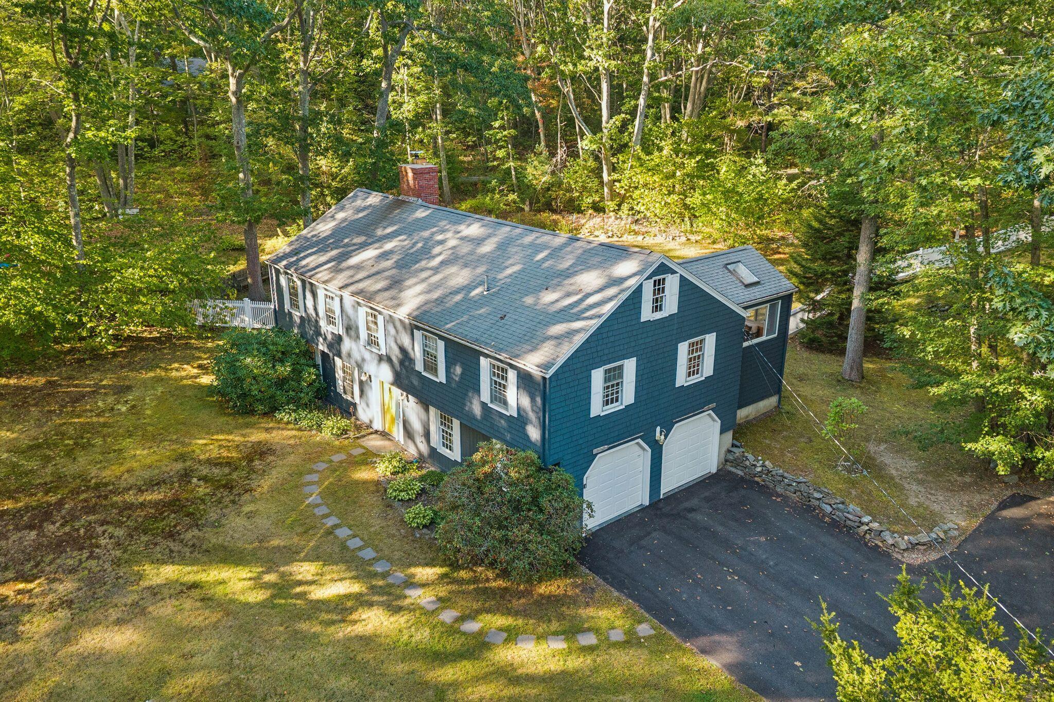 18 Broad Cove Road