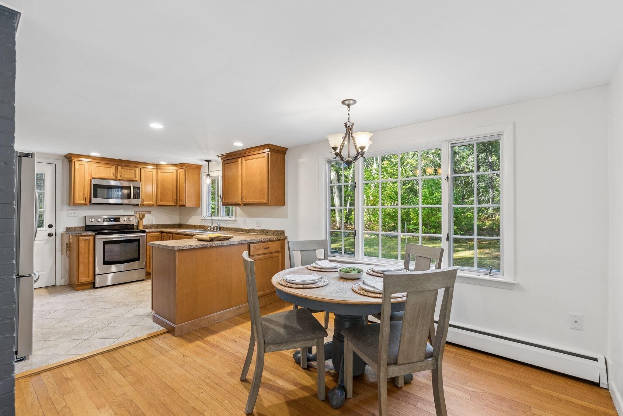 18 Broad Cove Road