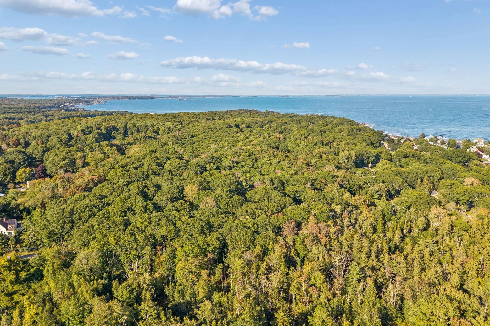 18 Broad Cove Road