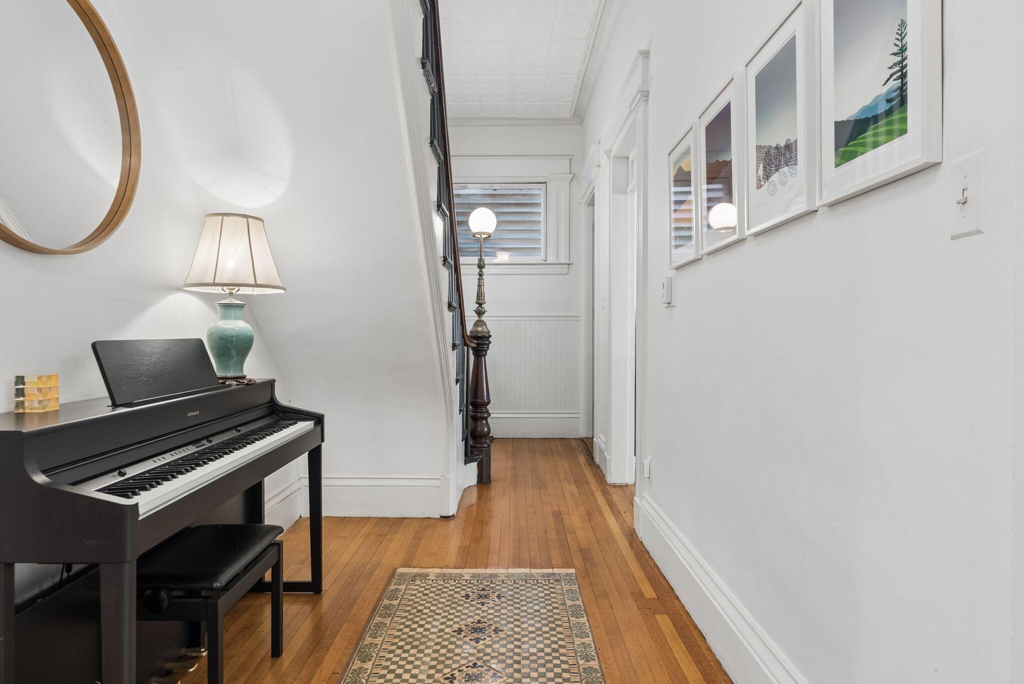 77 Carleton Street
