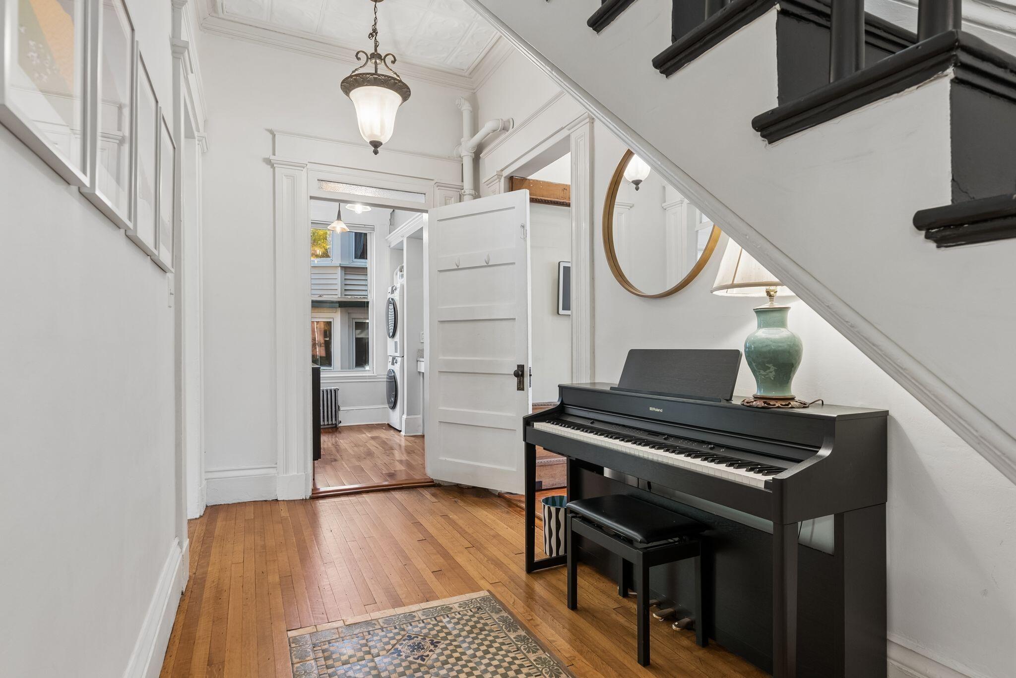 77 Carleton Street