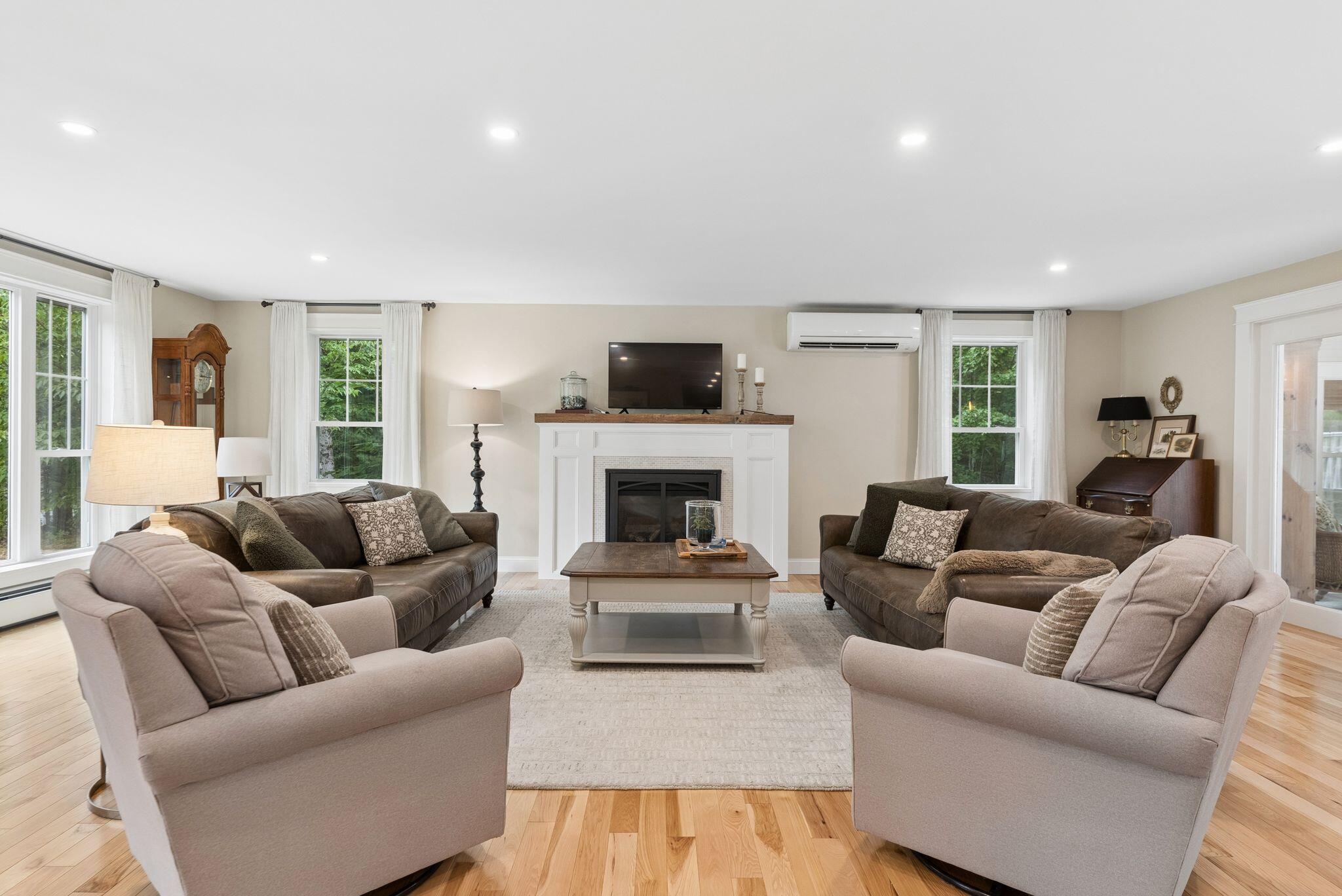 25 Brookside Drive