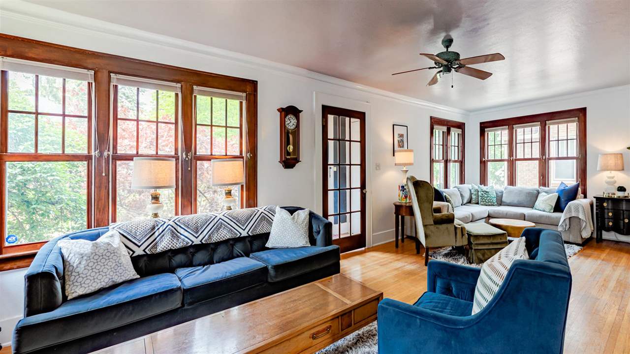 1723 W Hillsdale Street