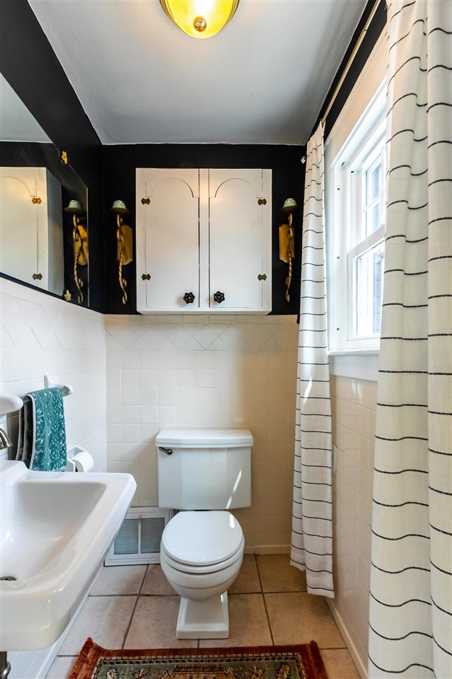 1723 W Hillsdale Street