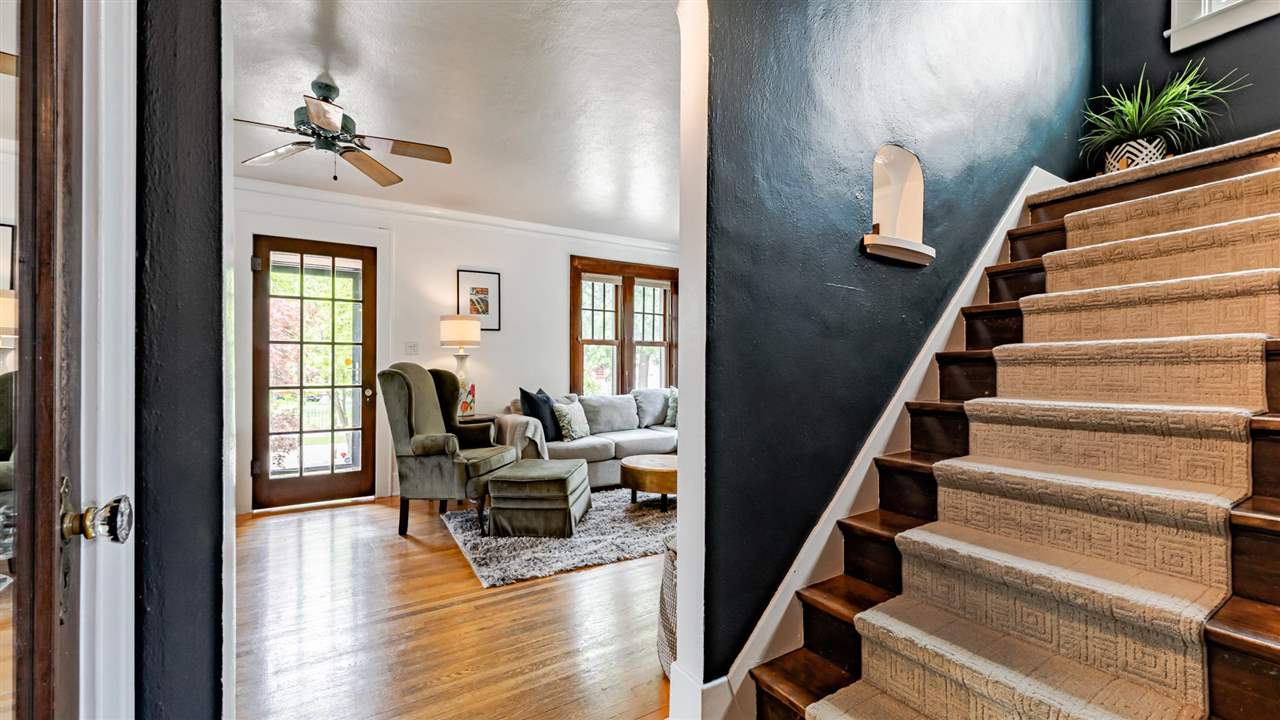 1723 W Hillsdale Street