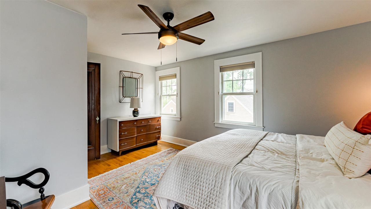 1723 W Hillsdale Street