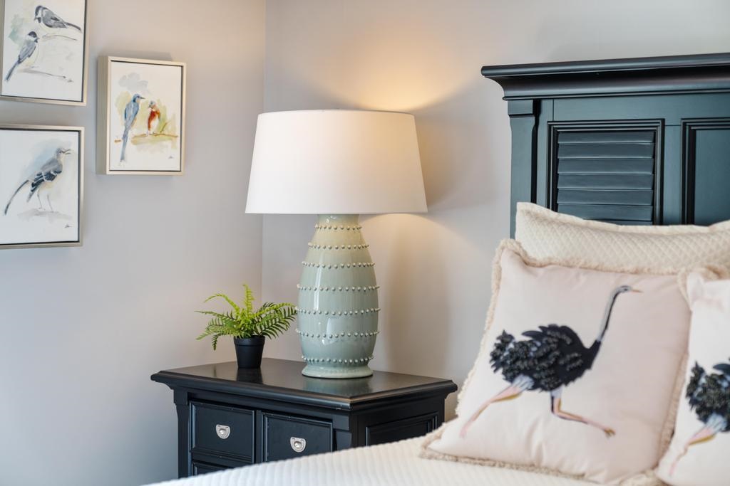 1134 Charlevoix Avenue Unit: 8