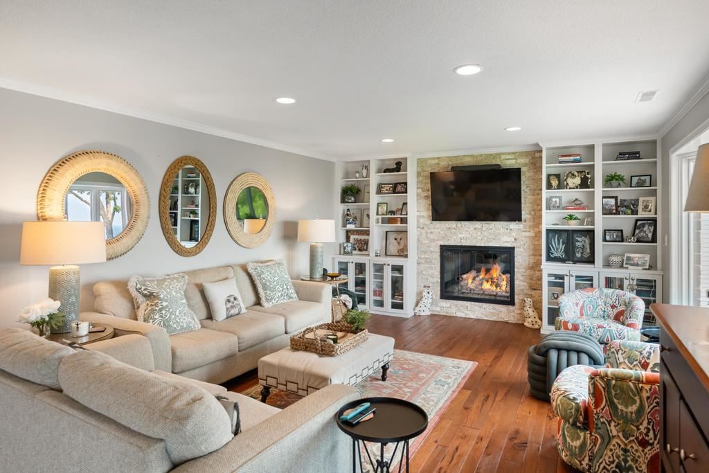 1134 Charlevoix Avenue Unit: 8