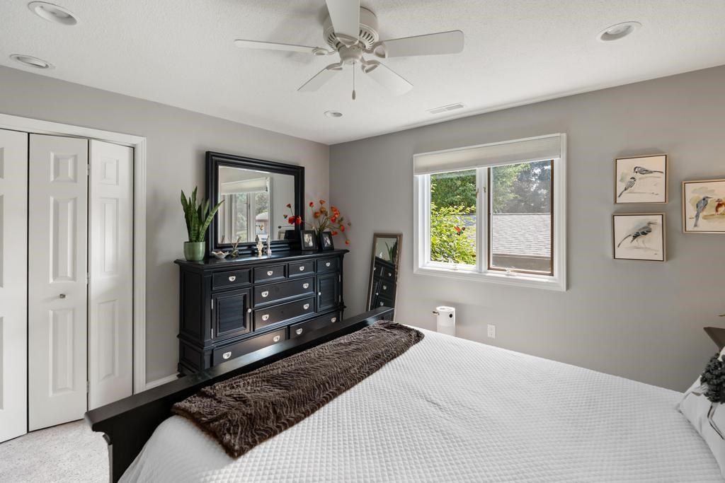 1134 Charlevoix Avenue Unit: 8