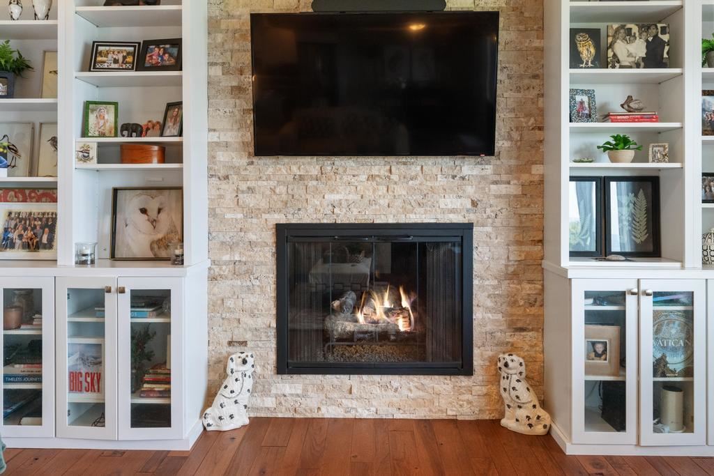 1134 Charlevoix Avenue Unit: 8