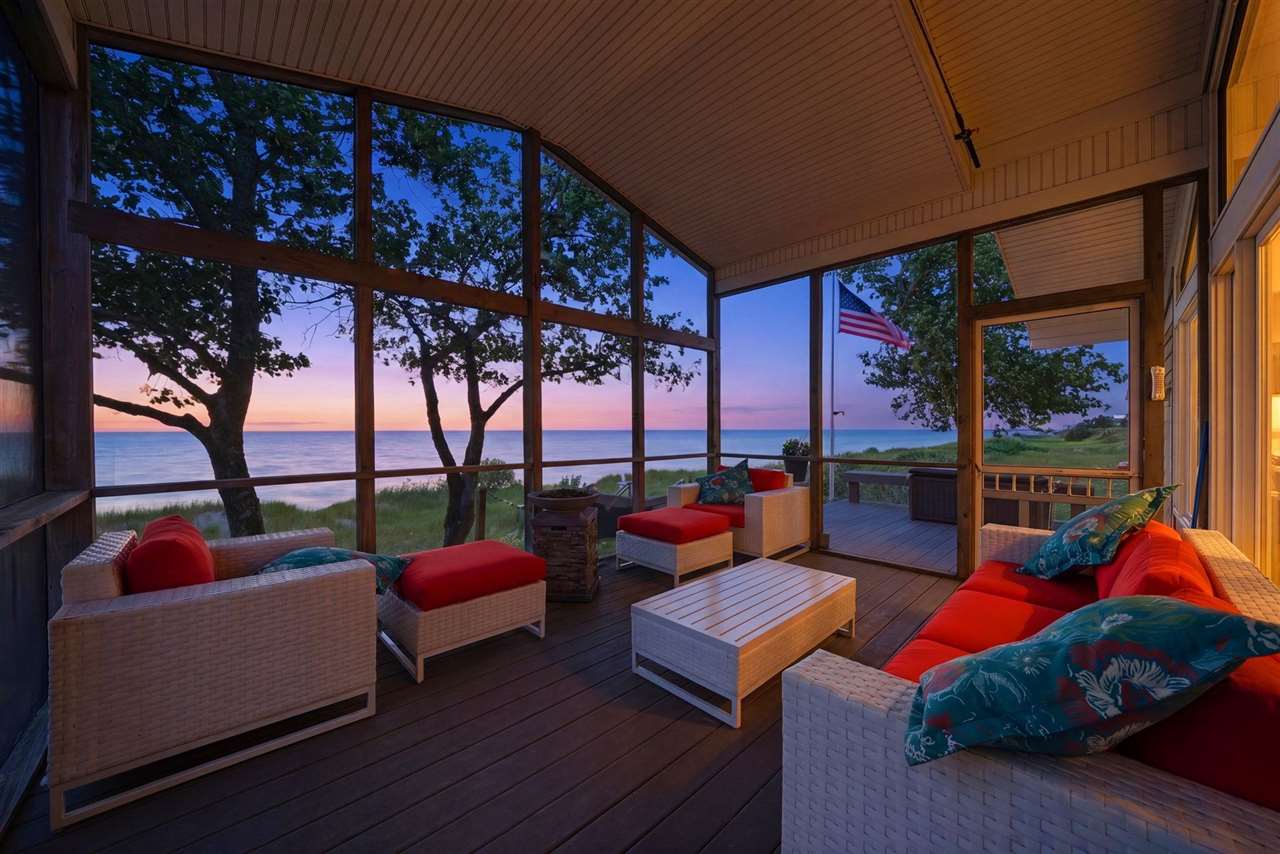 8463 Sturgeon Bay Drive