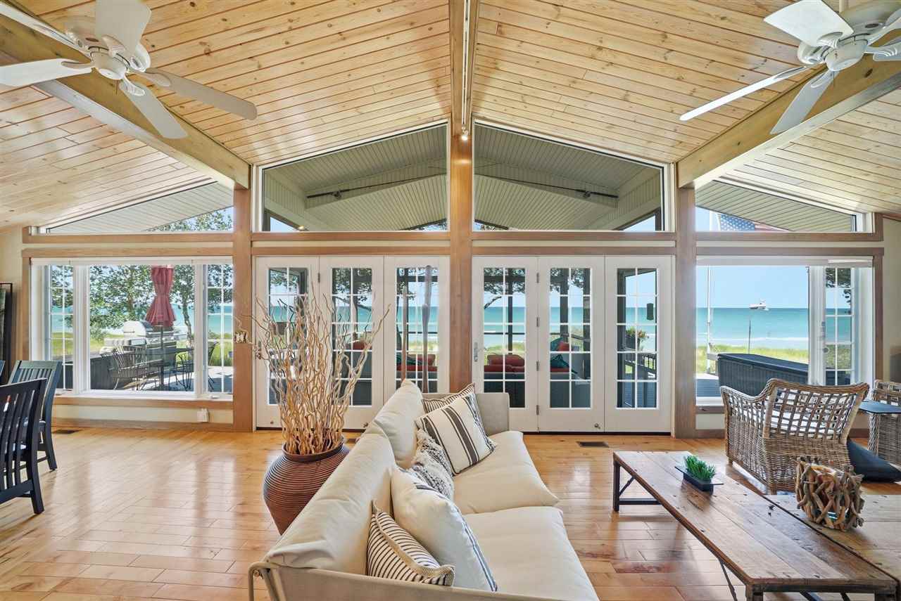 8463 Sturgeon Bay Drive