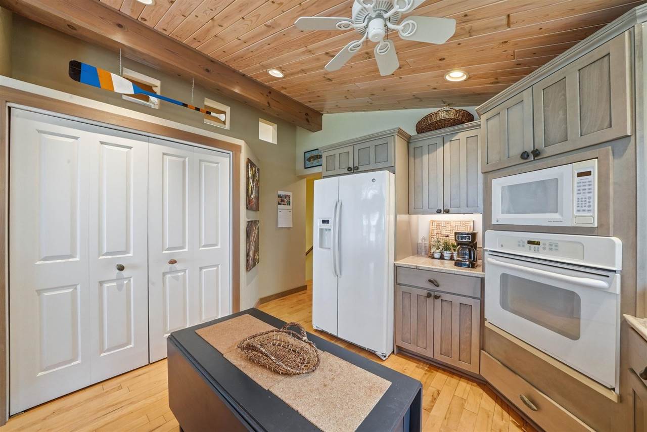 8463 Sturgeon Bay Drive
