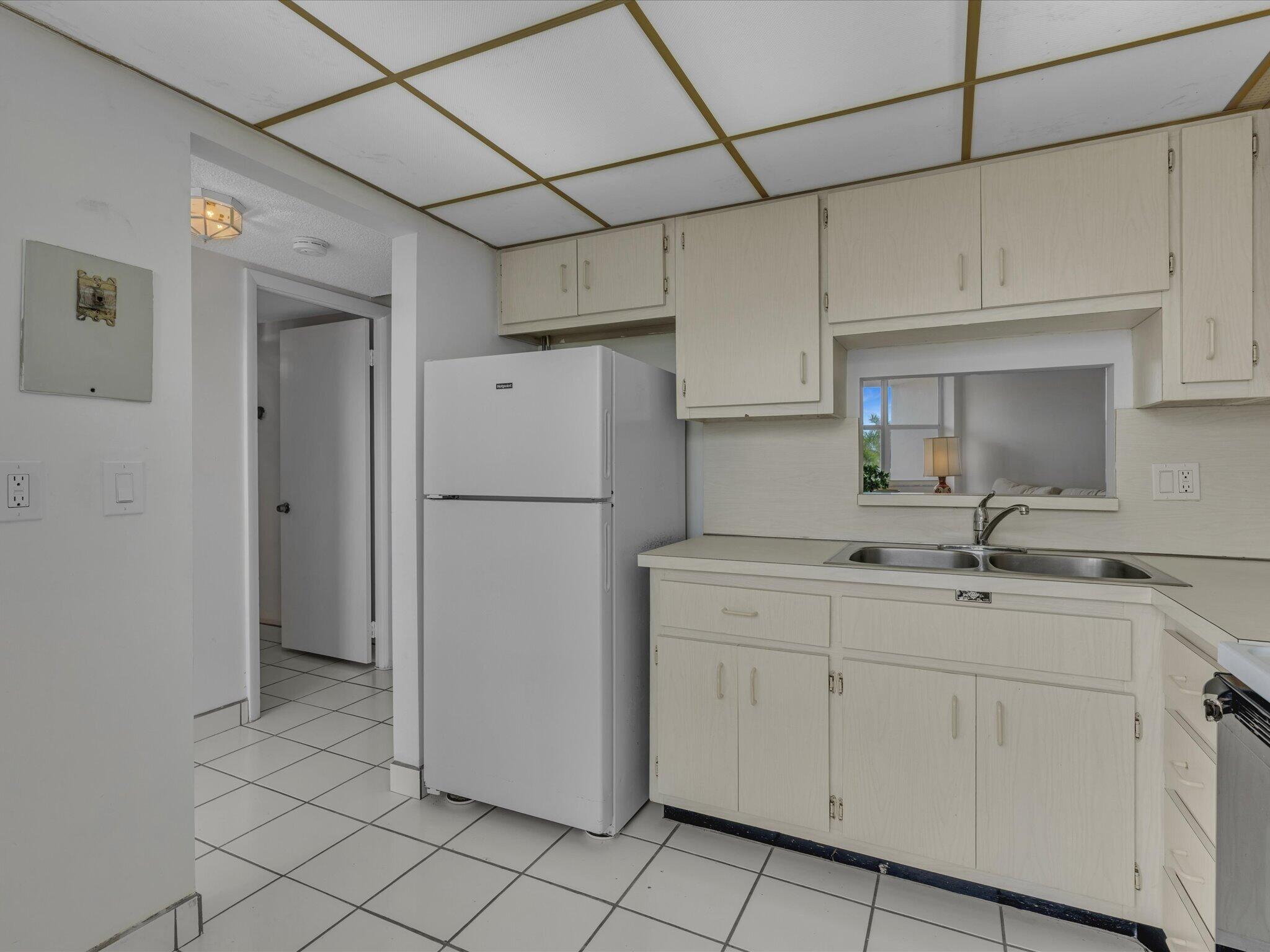 301 N Ocean Boulevard 407