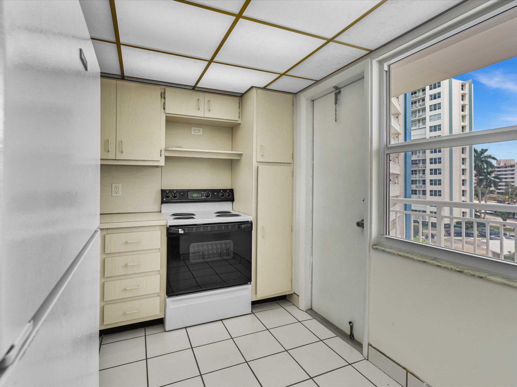 301 N Ocean Boulevard 407