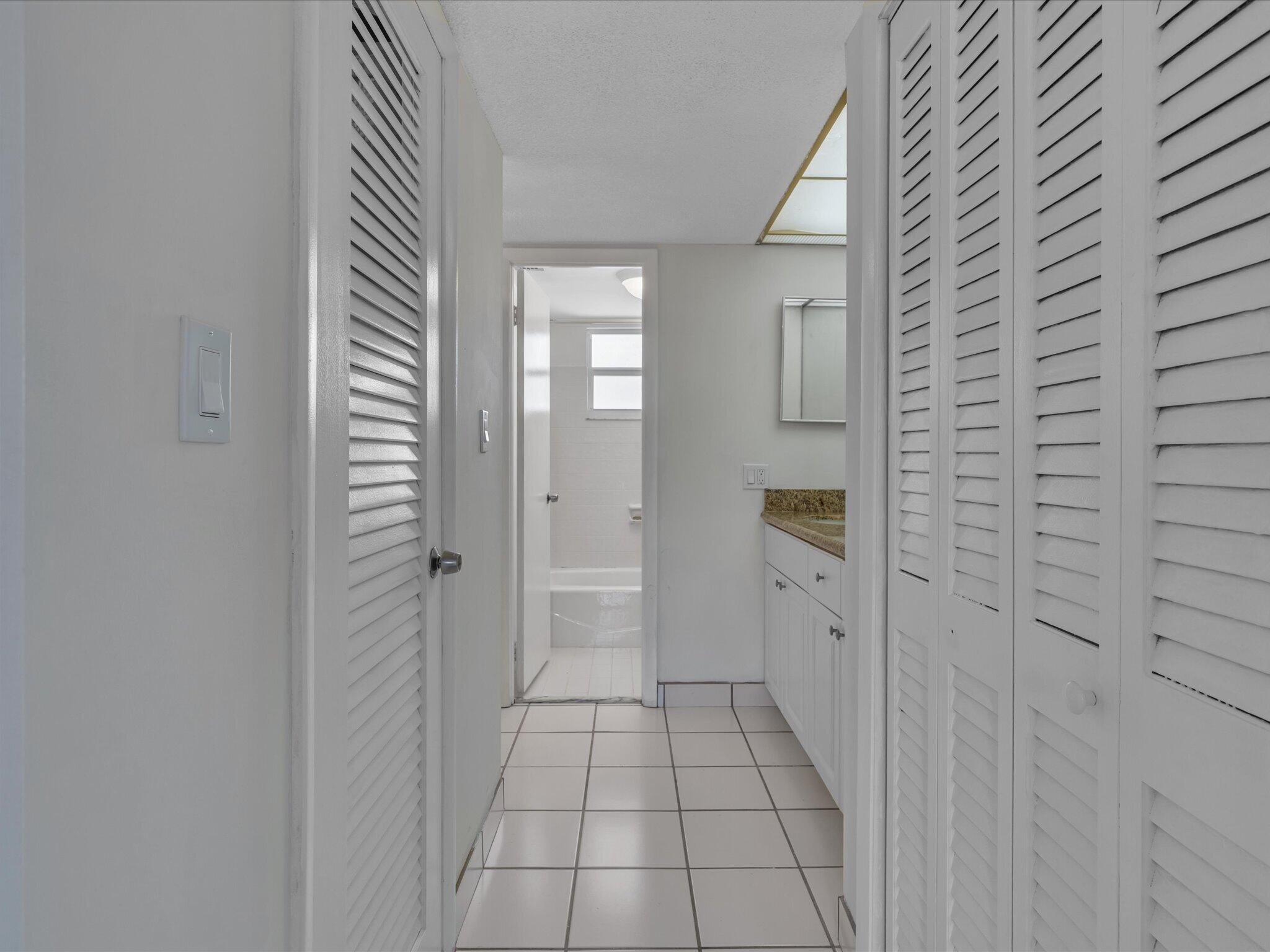 301 N Ocean Boulevard 407