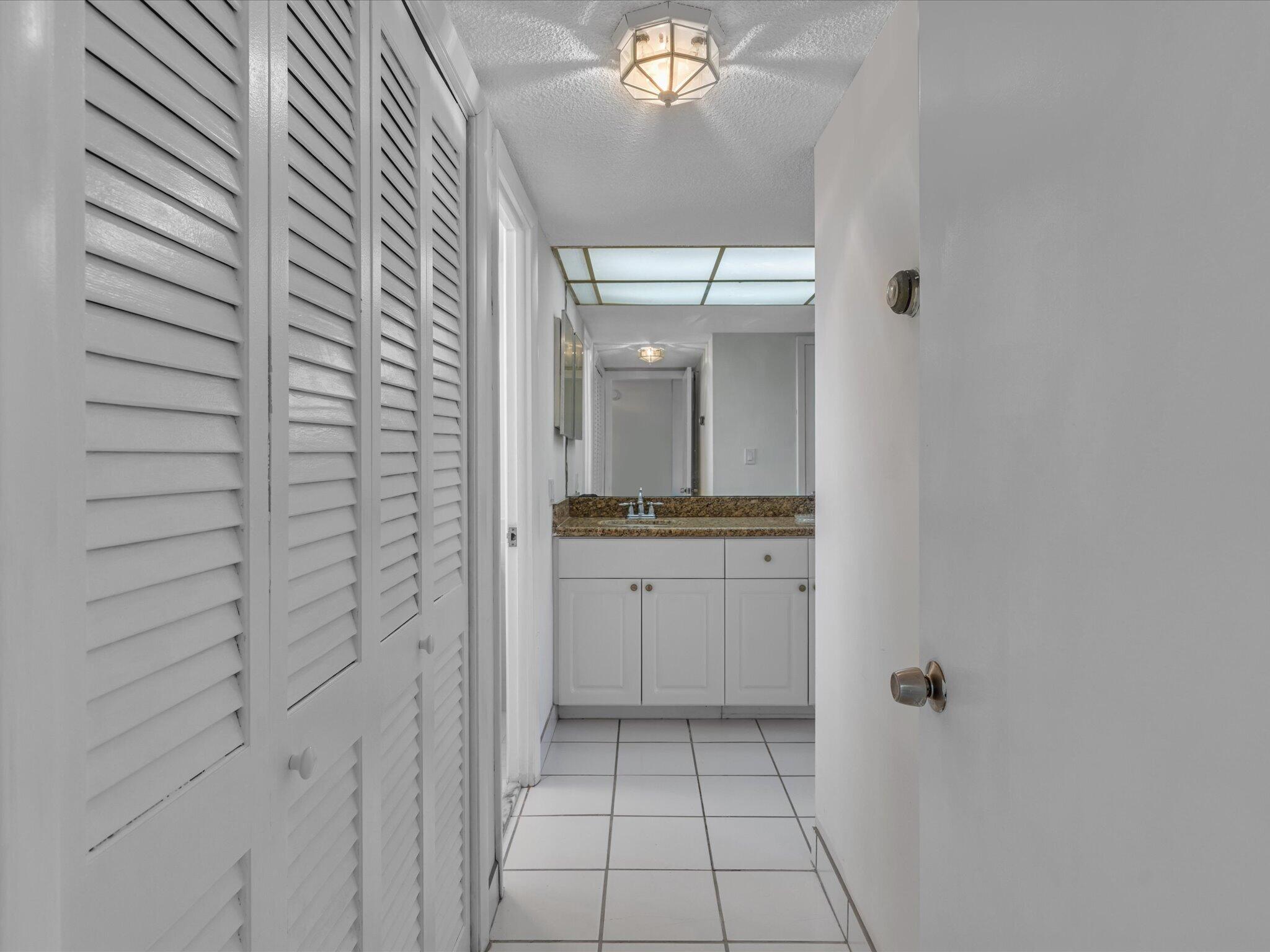 301 N Ocean Boulevard 407