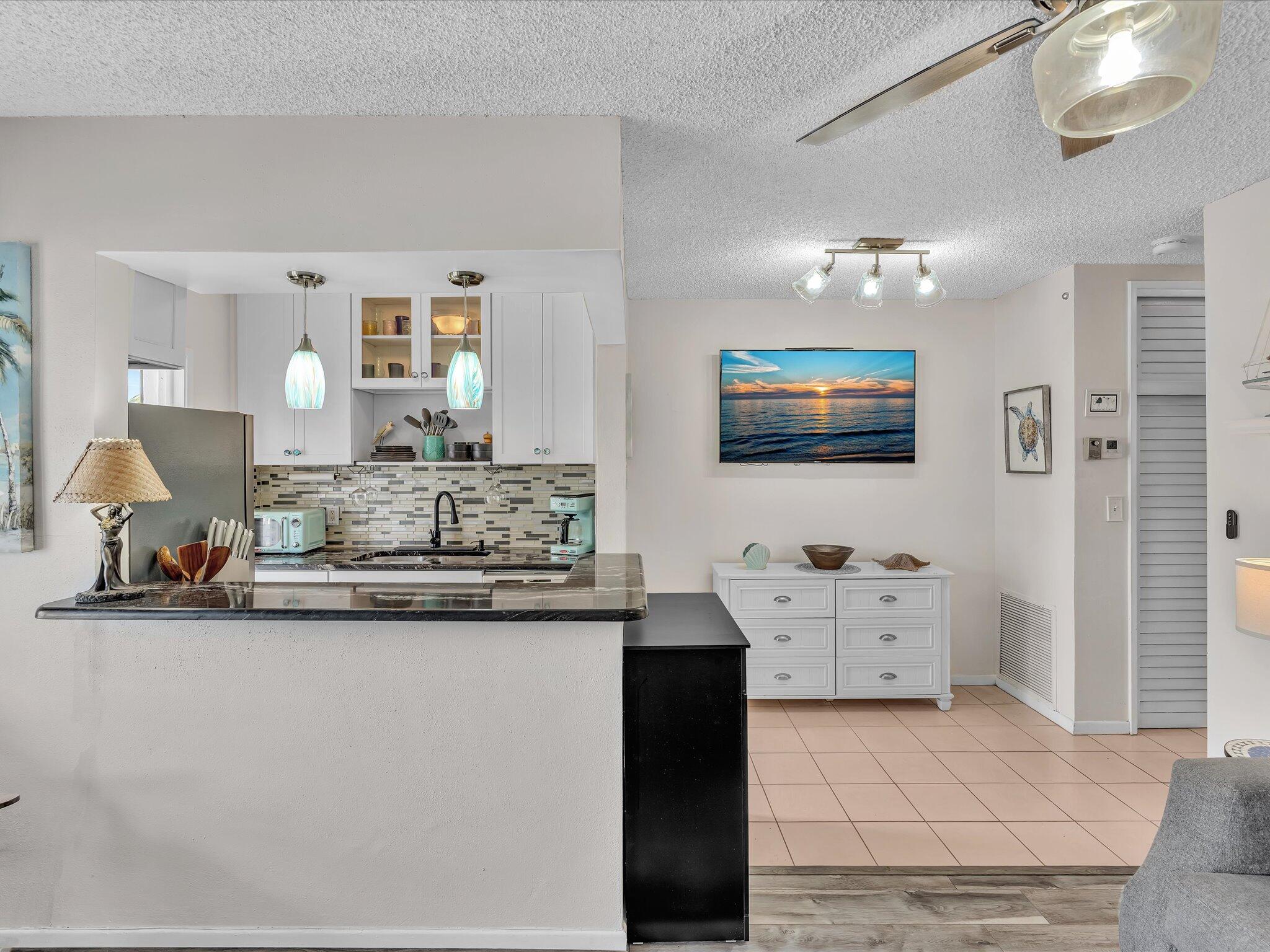 3232 Canal Drive 19