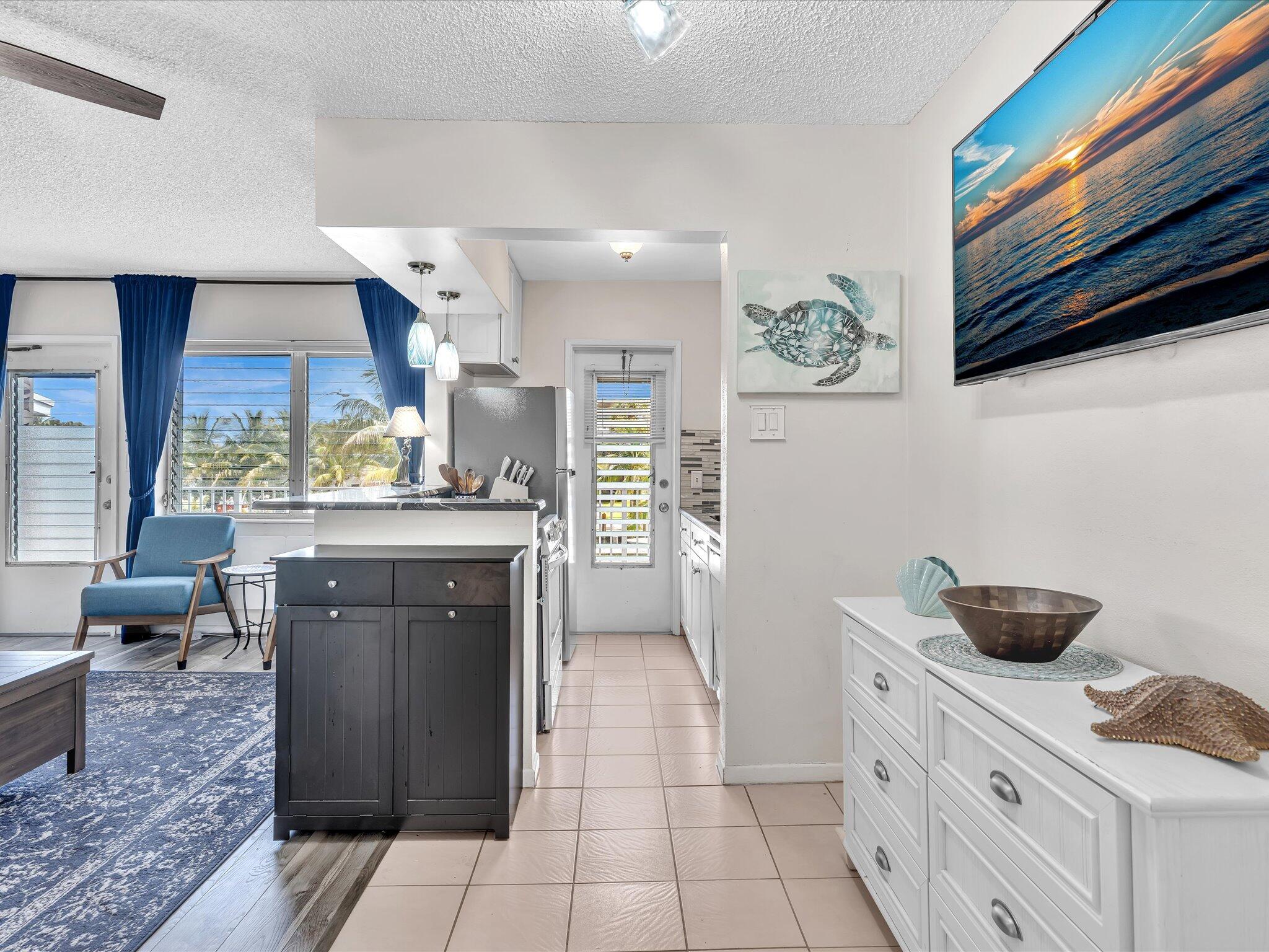 3232 Canal Drive 19