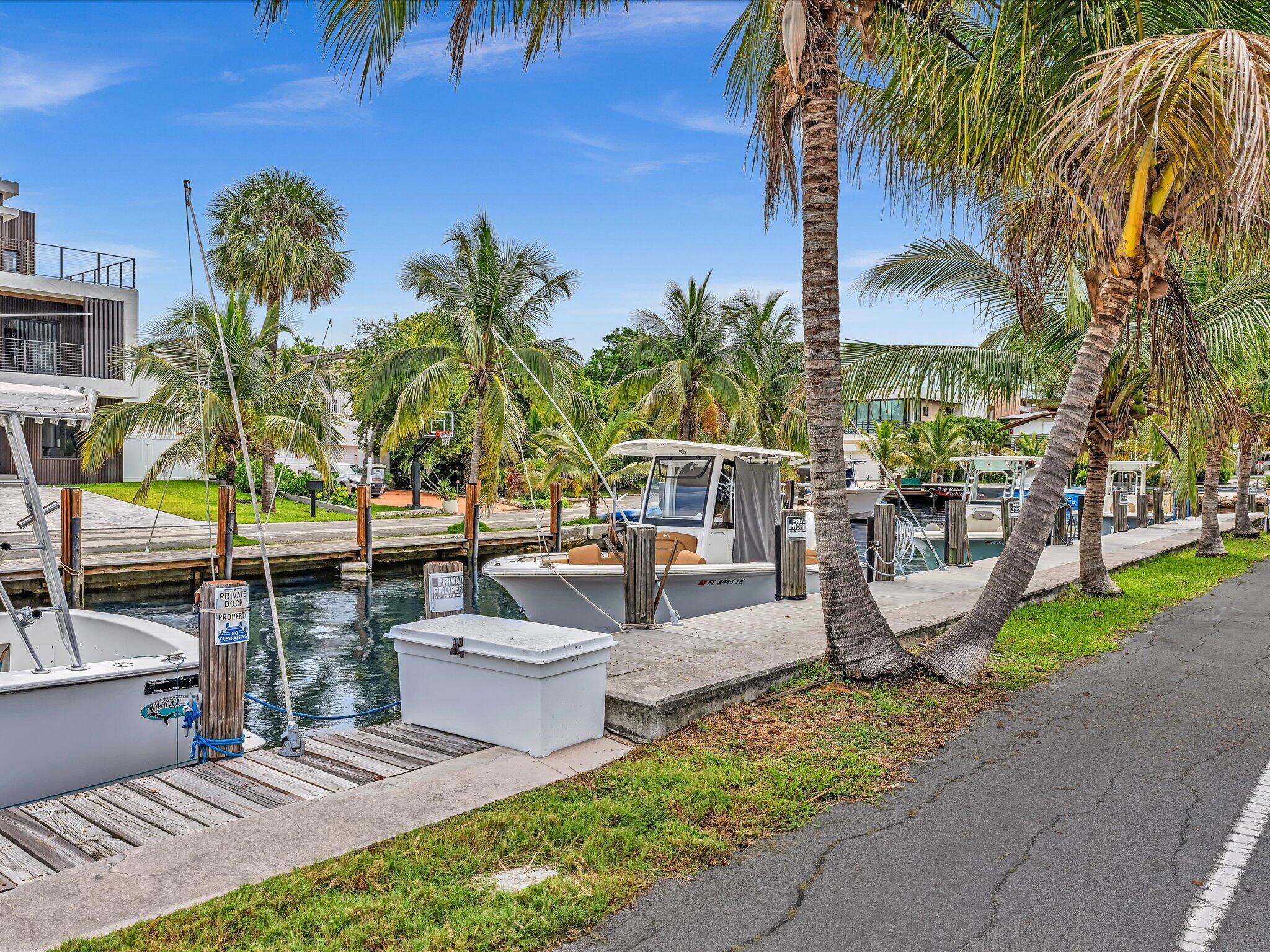 3232 Canal Drive 19