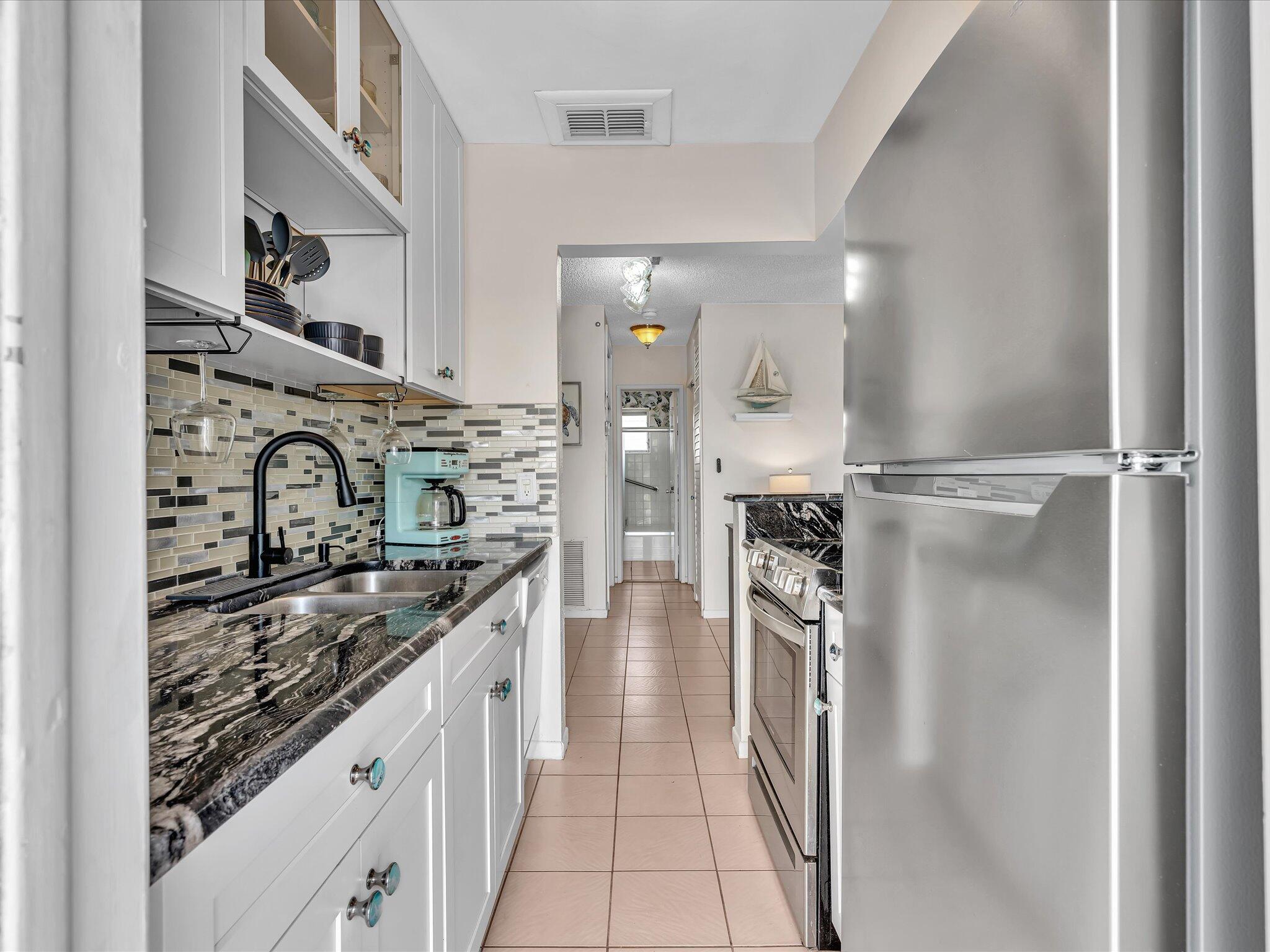 3232 Canal Drive 19