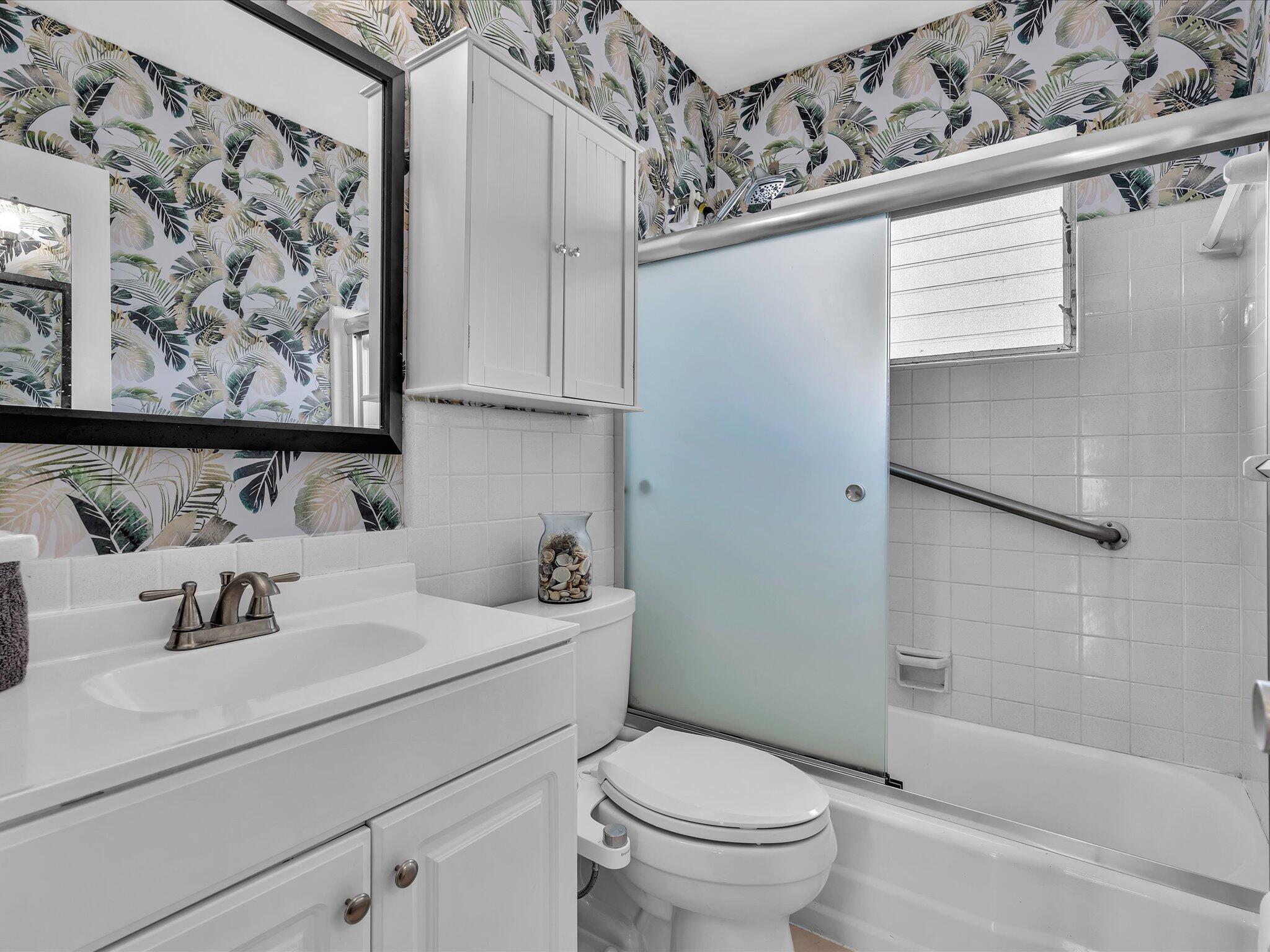 3232 Canal Drive 19