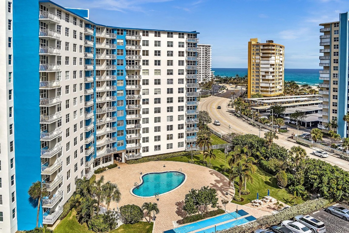 301 N Ocean Blvd 105