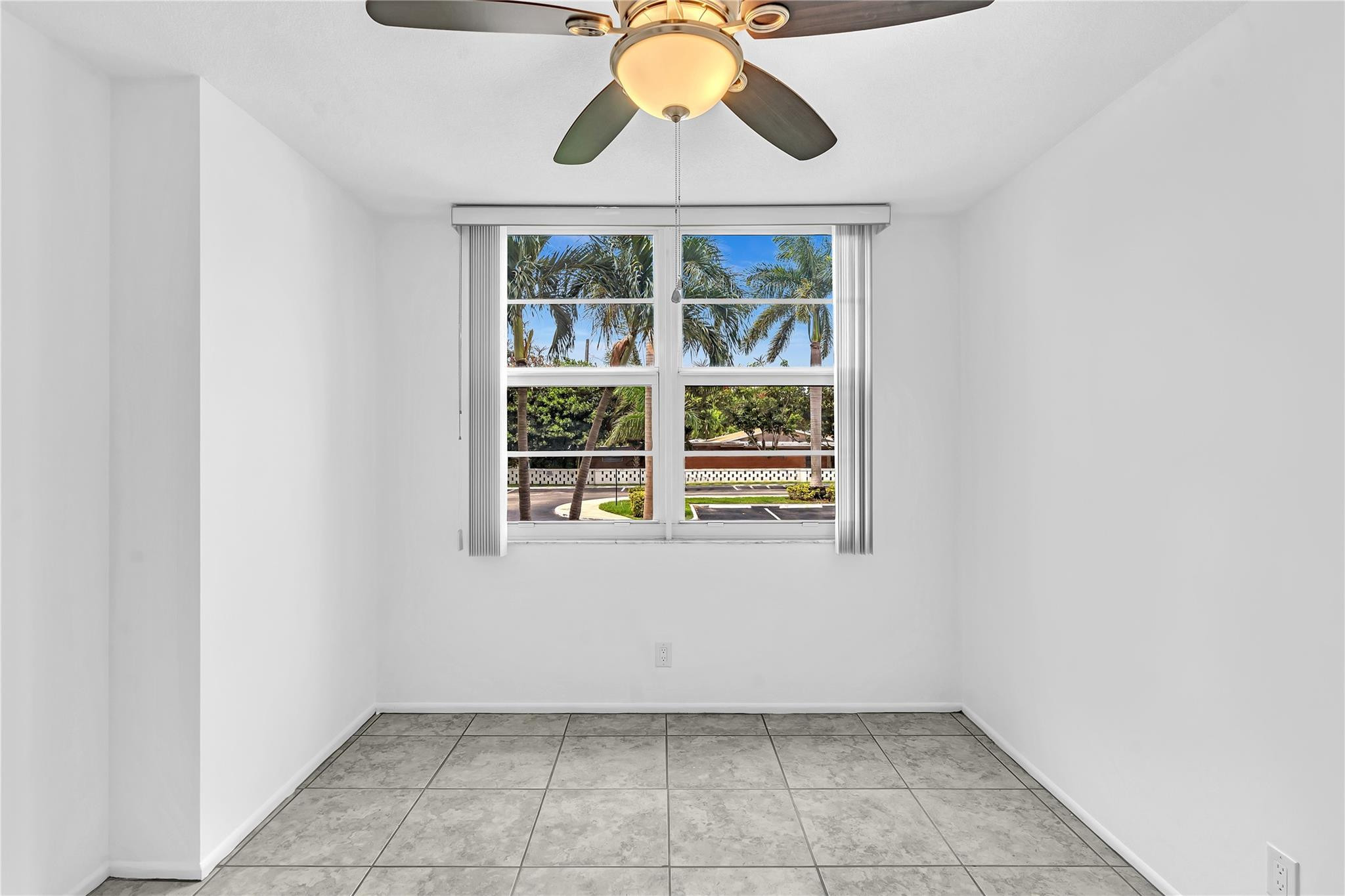 301 N Ocean Blvd 105