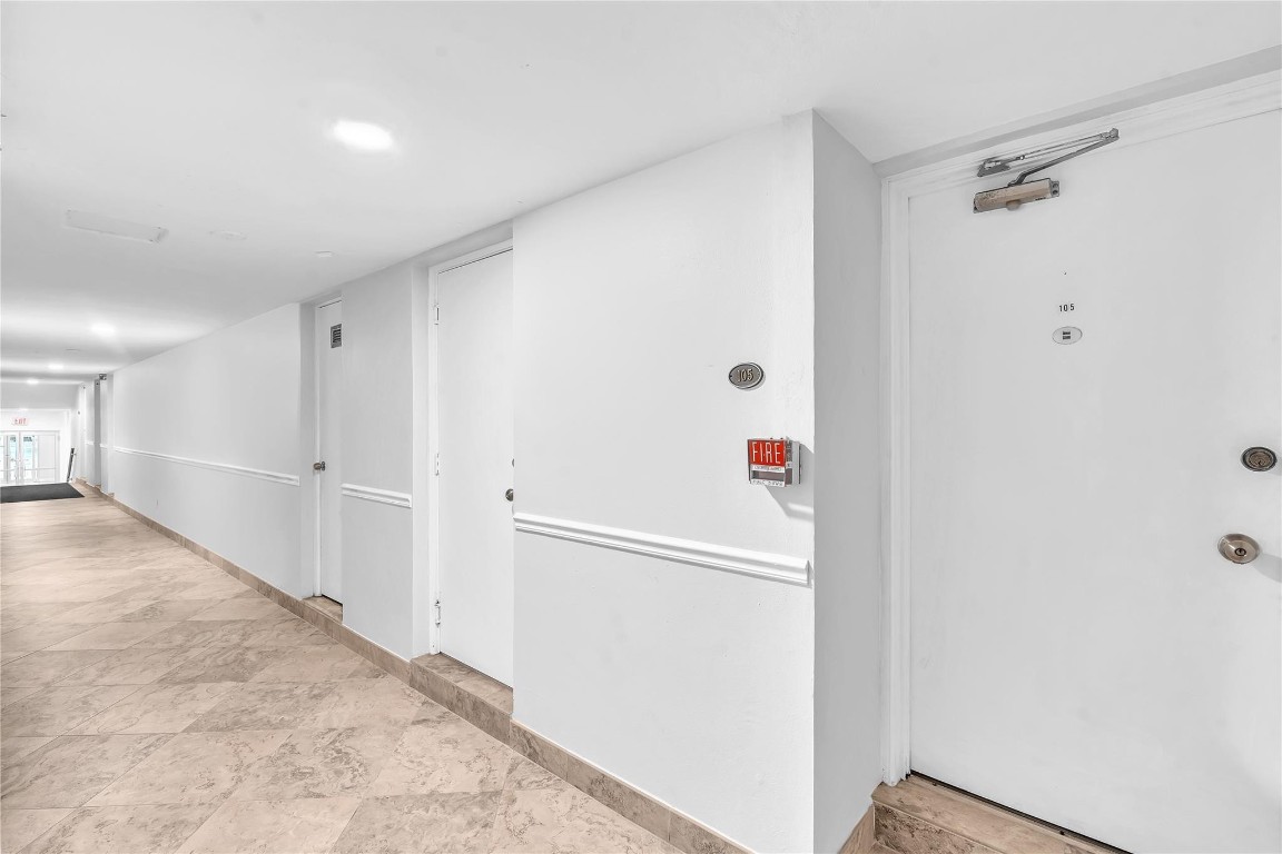 301 N Ocean Blvd 105