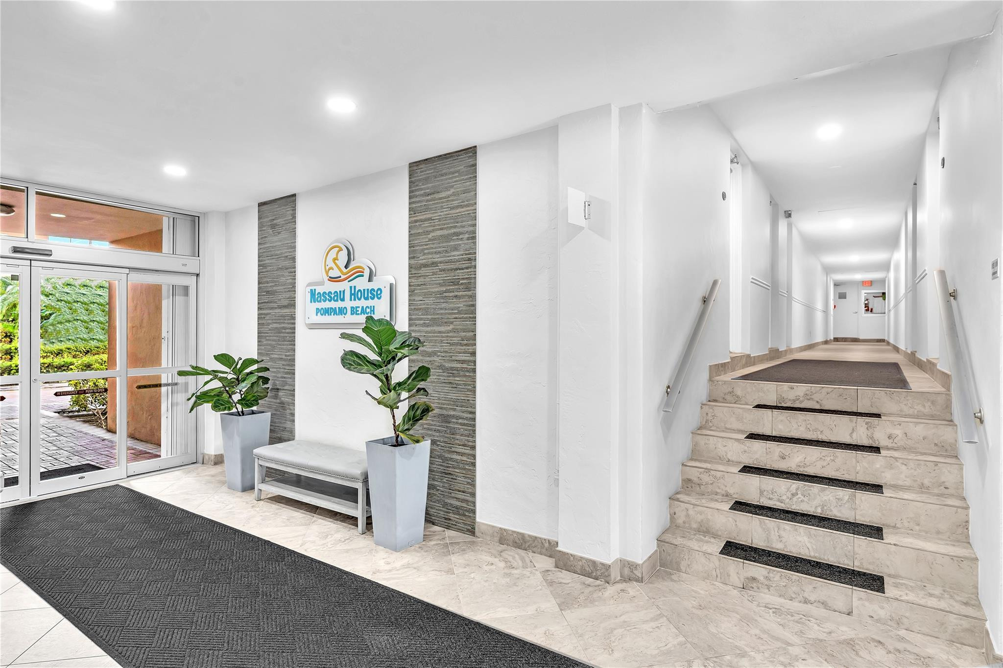 301 N Ocean Blvd 105