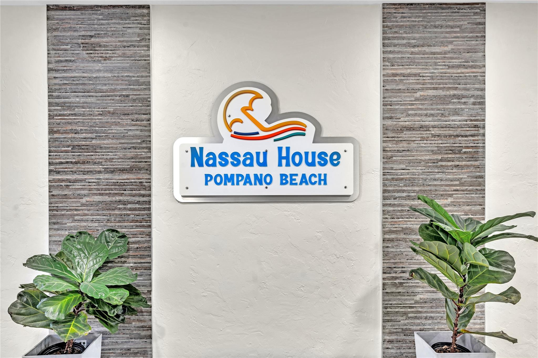 301 N Ocean Blvd 105