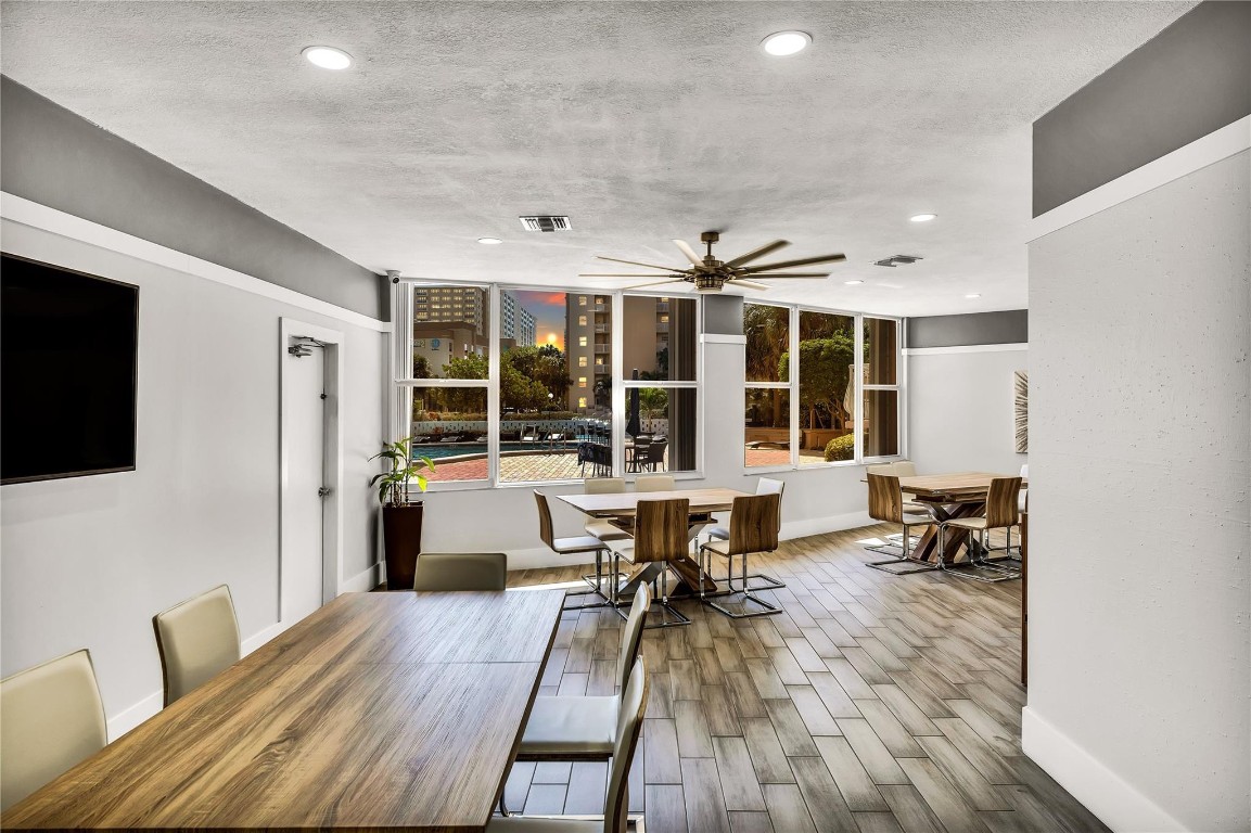 301 N Ocean Blvd 105