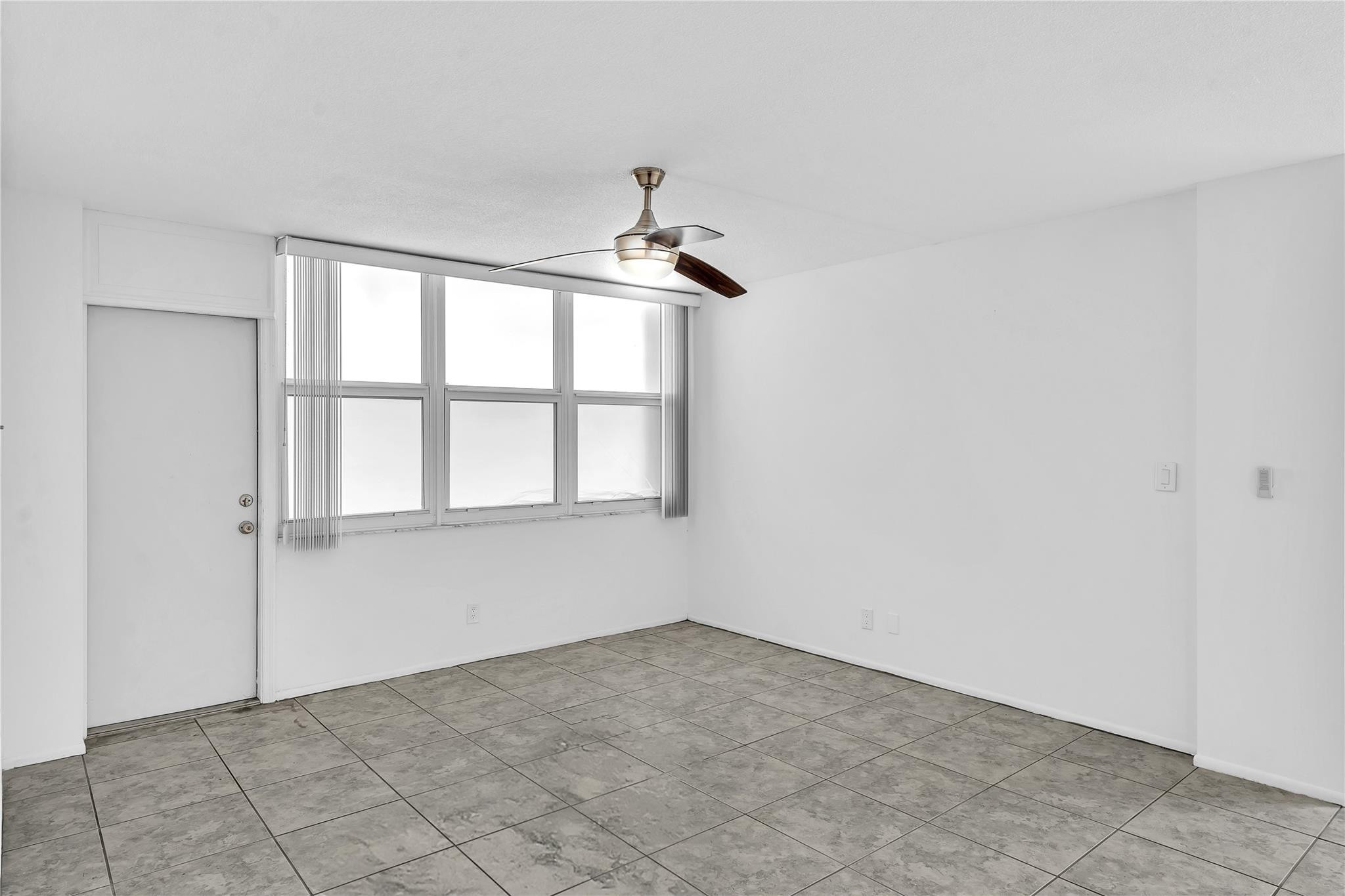 301 N Ocean Blvd 105