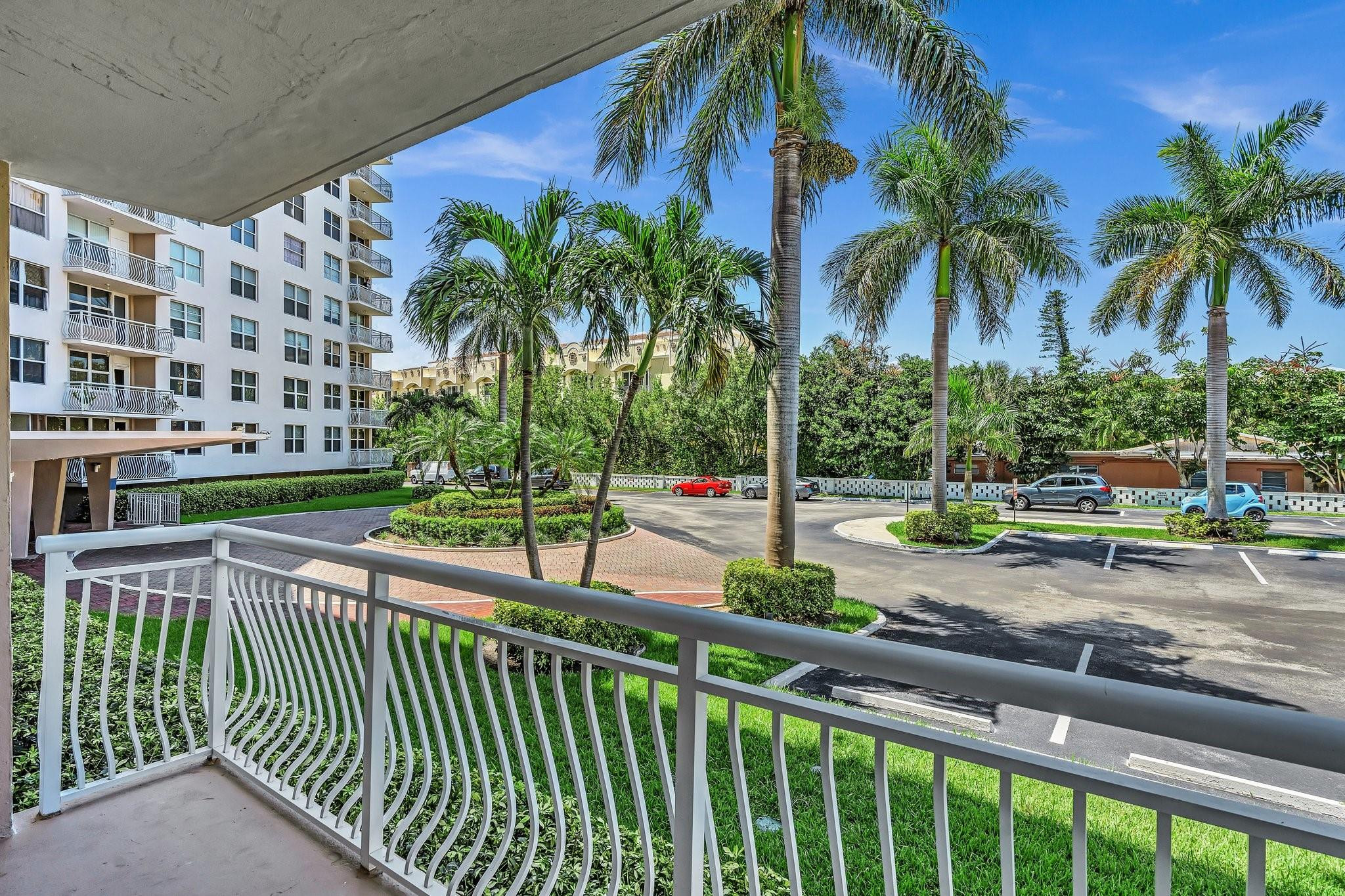 301 N Ocean Blvd 105