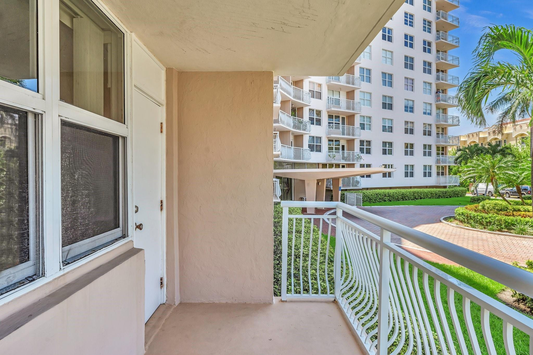 301 N Ocean Blvd 105