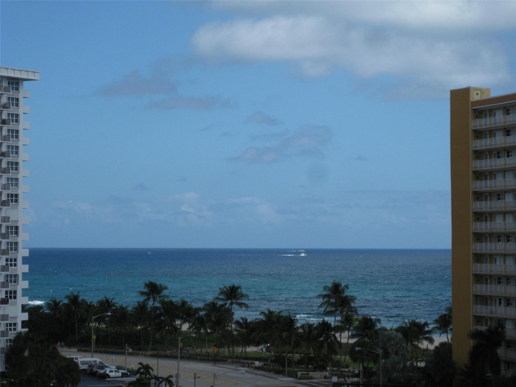 301 N Ocean Blvd 909