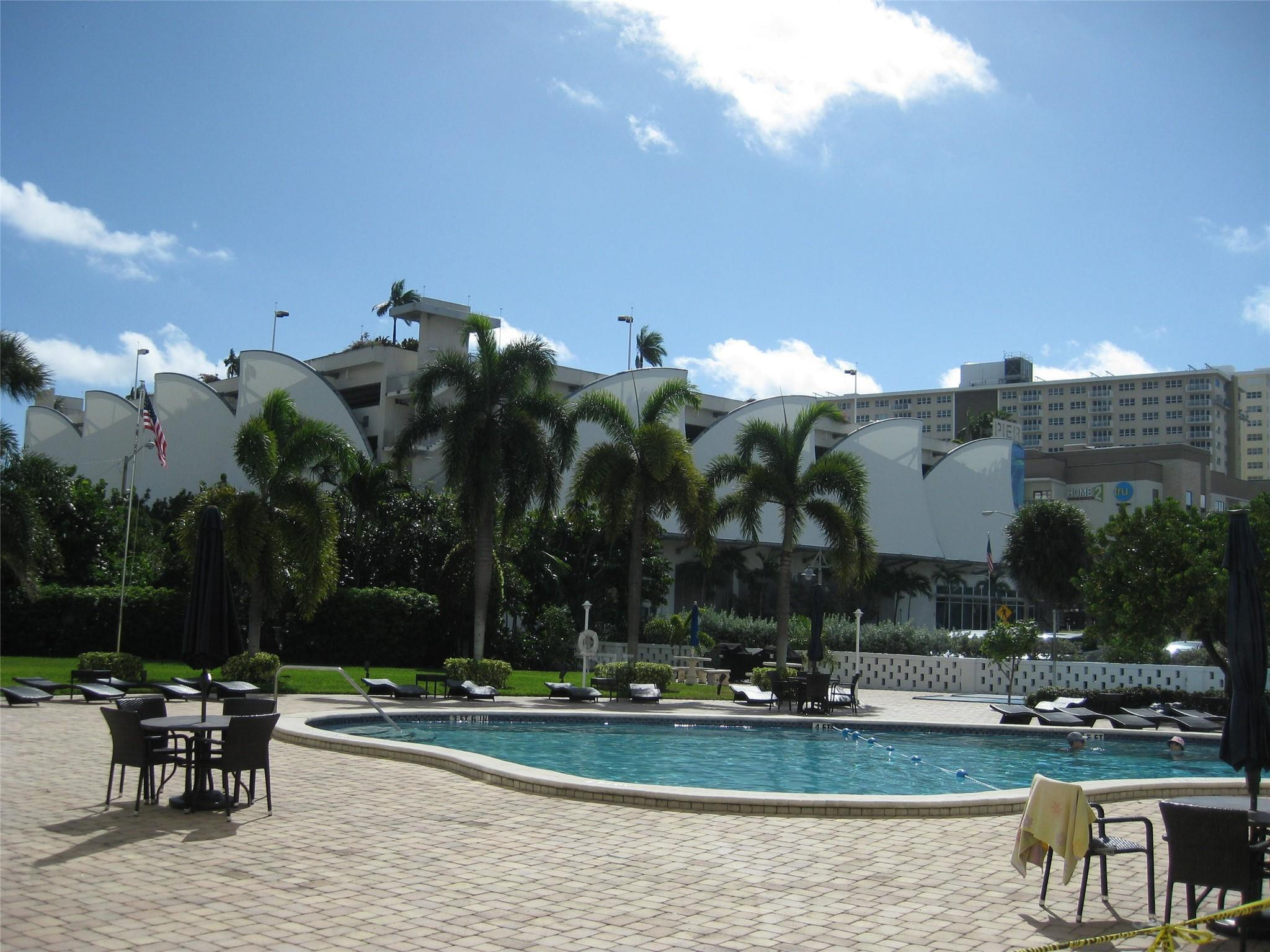 301 N Ocean Blvd 909