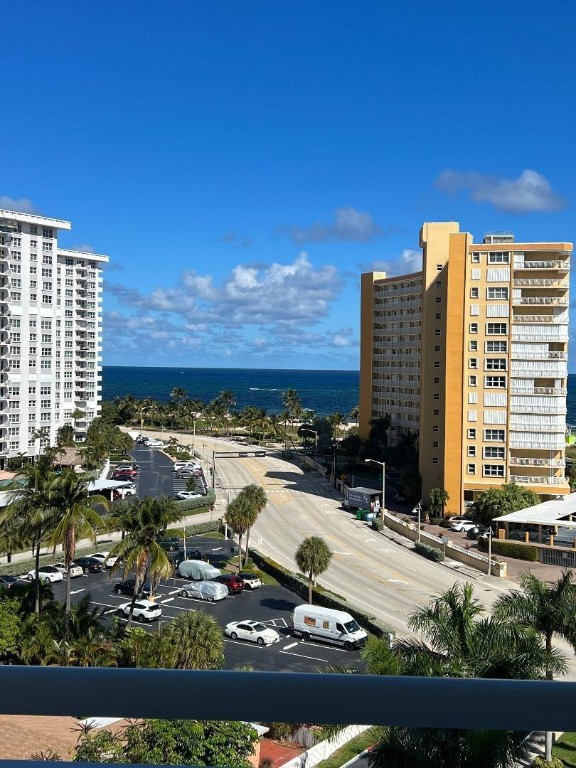 301 N Ocean Blvd 909