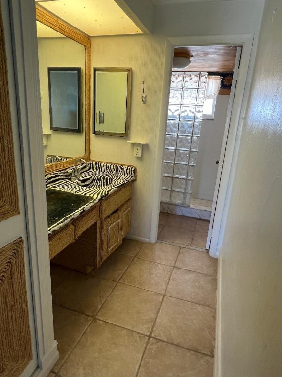 301 N Ocean Blvd 909