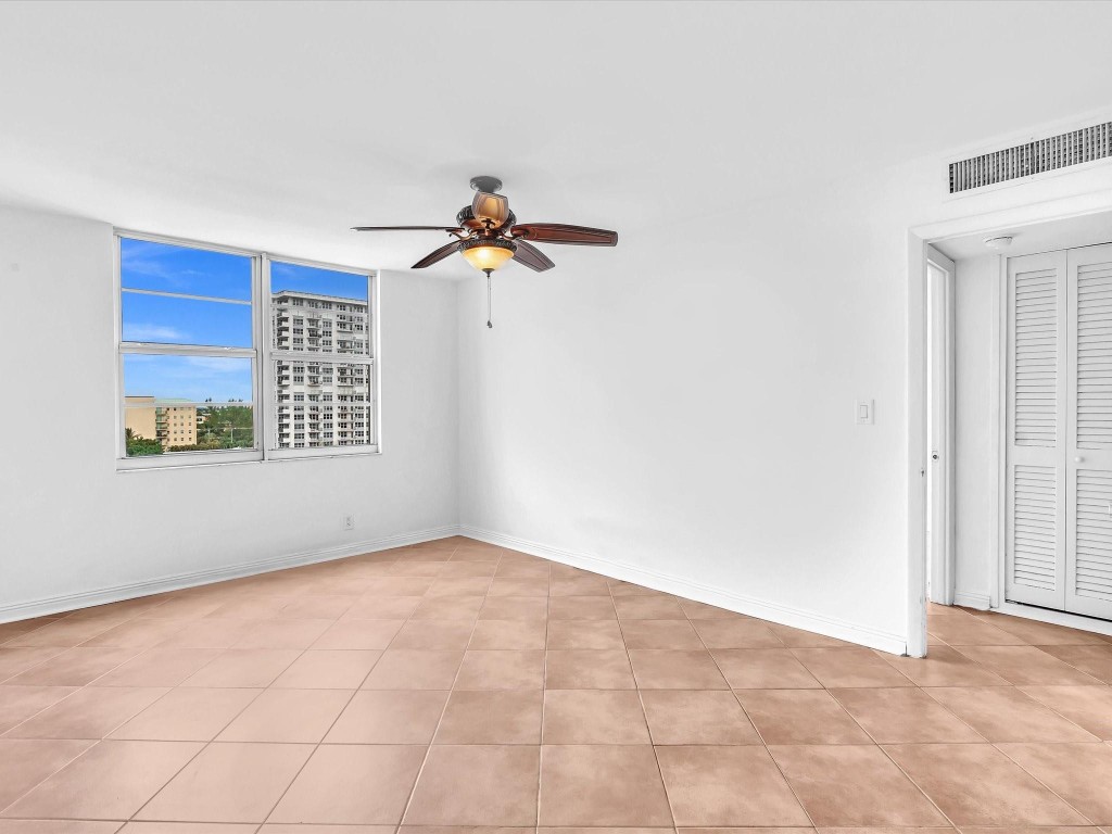 301 N Ocean Blvd 805