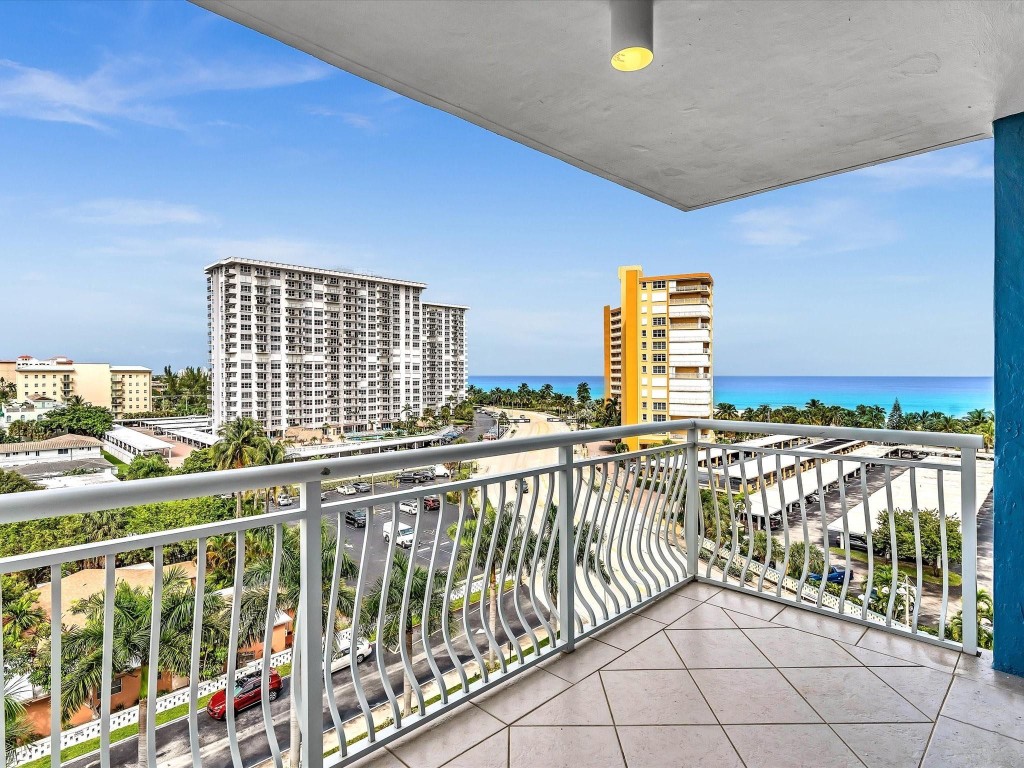 301 N Ocean Blvd 805