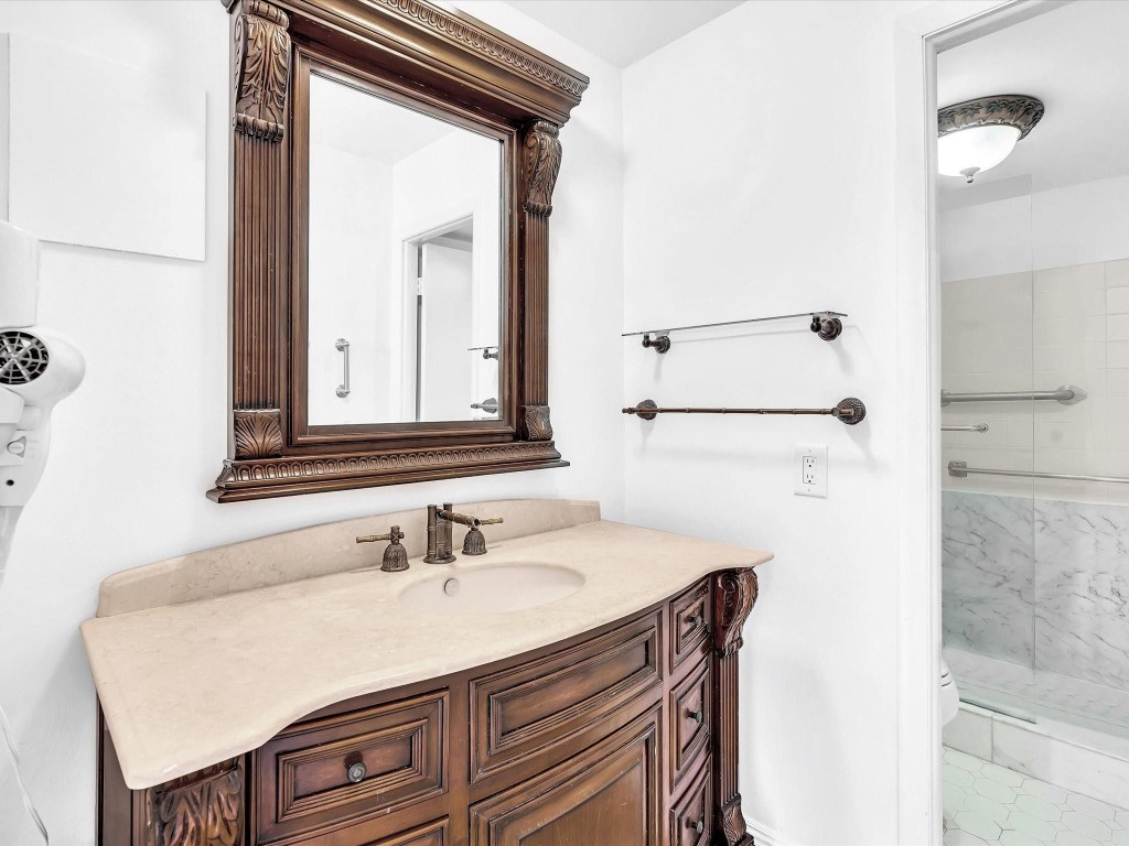 301 N Ocean Blvd 805