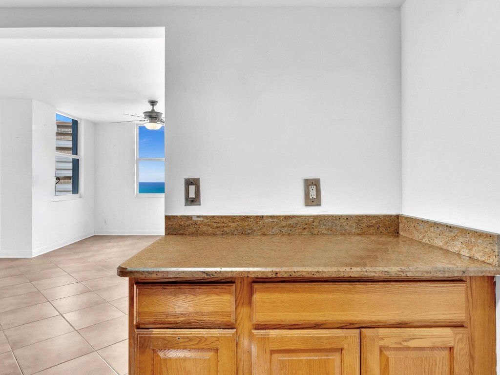 301 N Ocean Blvd 805