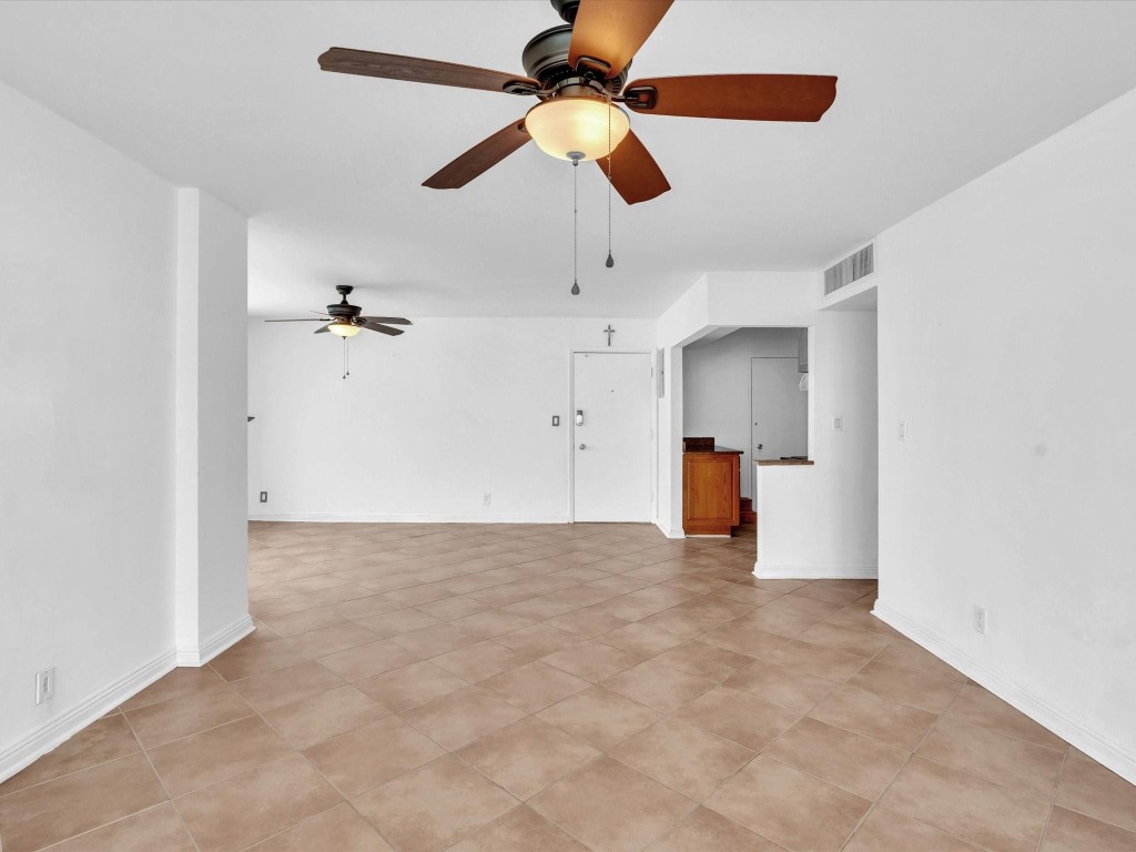 301 N Ocean Blvd 805