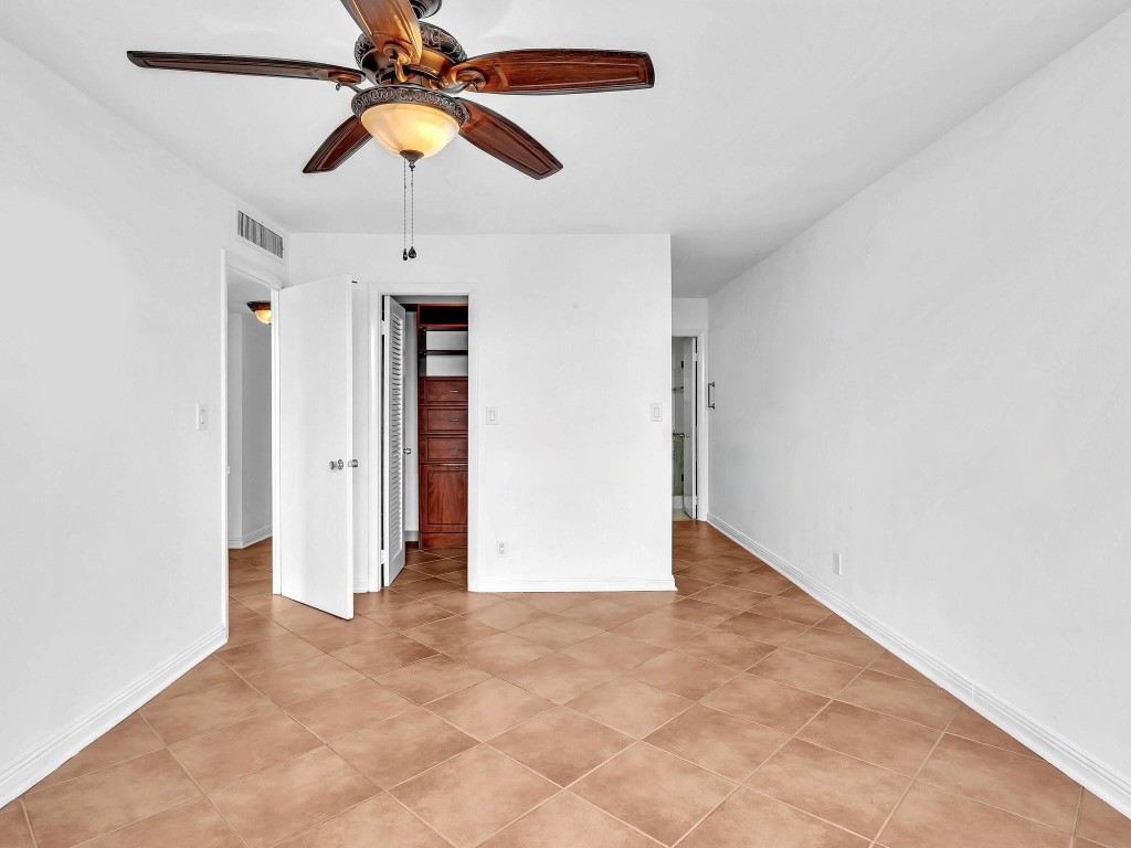 301 N Ocean Blvd 805