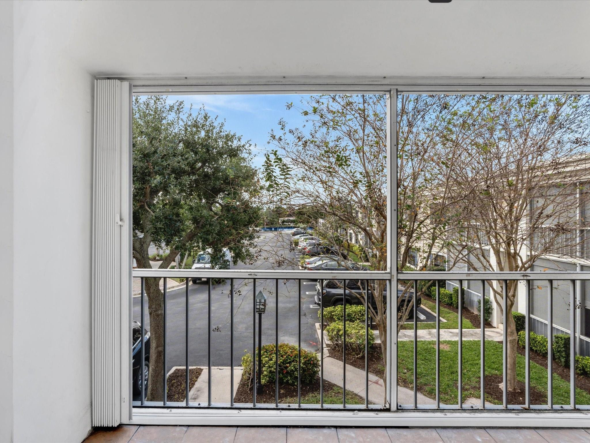 150 Cypress Club Dr 535